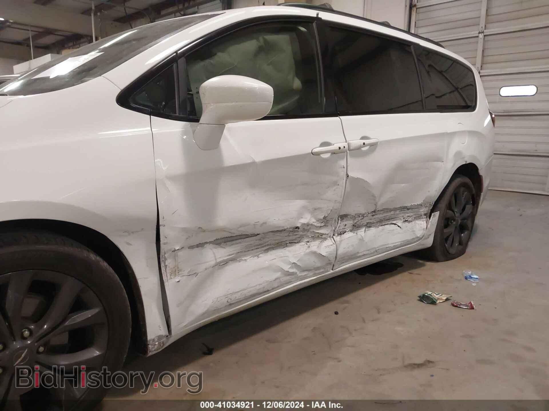 2020 CHRYSLER PACIFICA - VIN: 2C4RC1BGXLR232582 - Фото 6