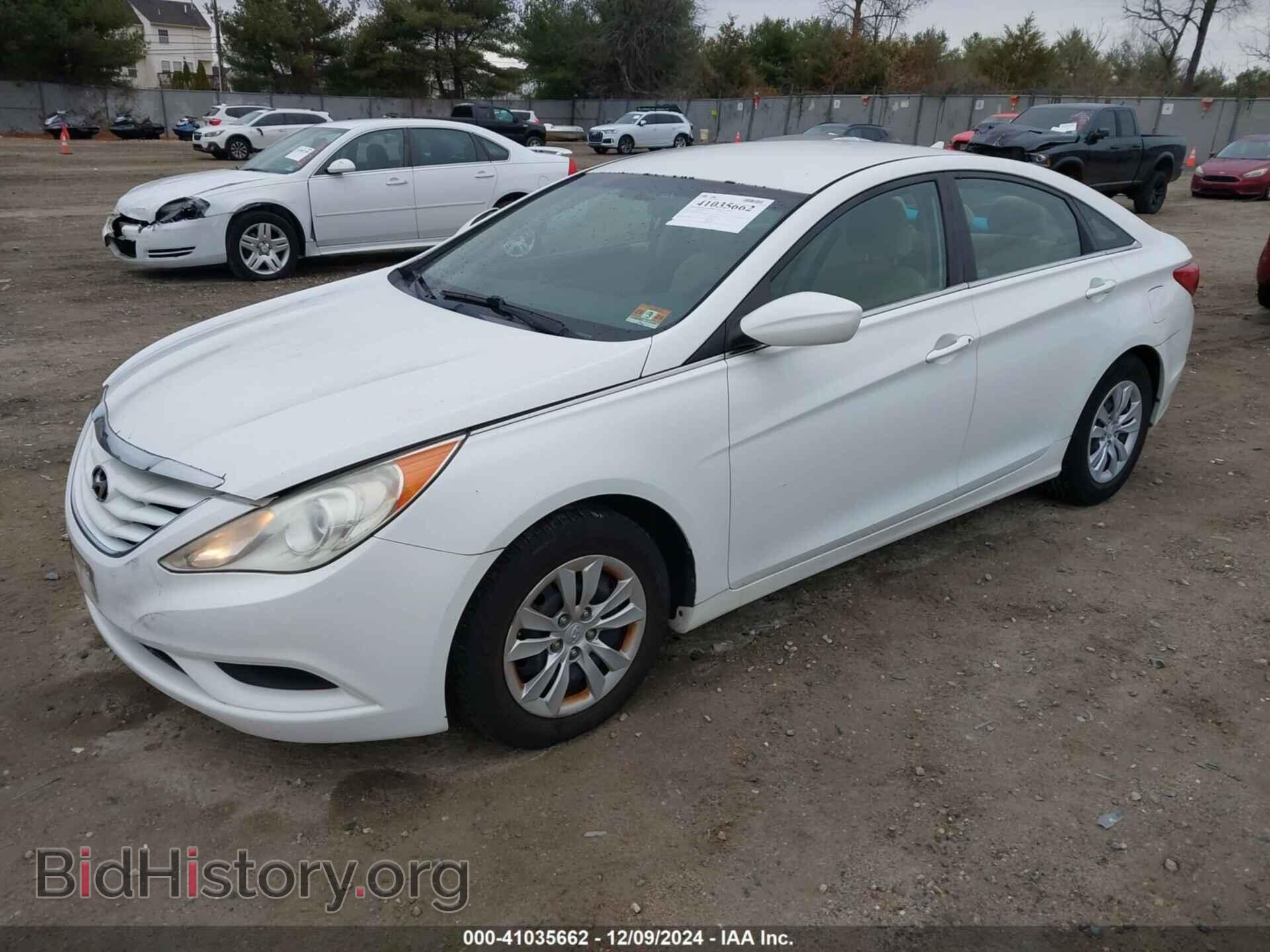 2011 HYUNDAI SONATA - VIN: 5NPEB4AC2BH244867 - Фото 2