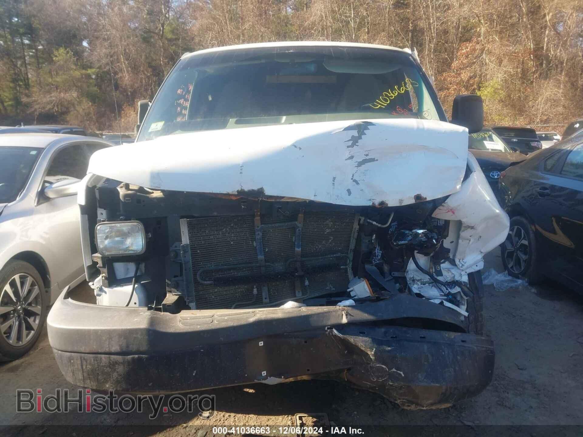 2014 CHEVROLET EXPRESS 2500 - VIN: 1GCWGFCAXE1199573 - Фото 12