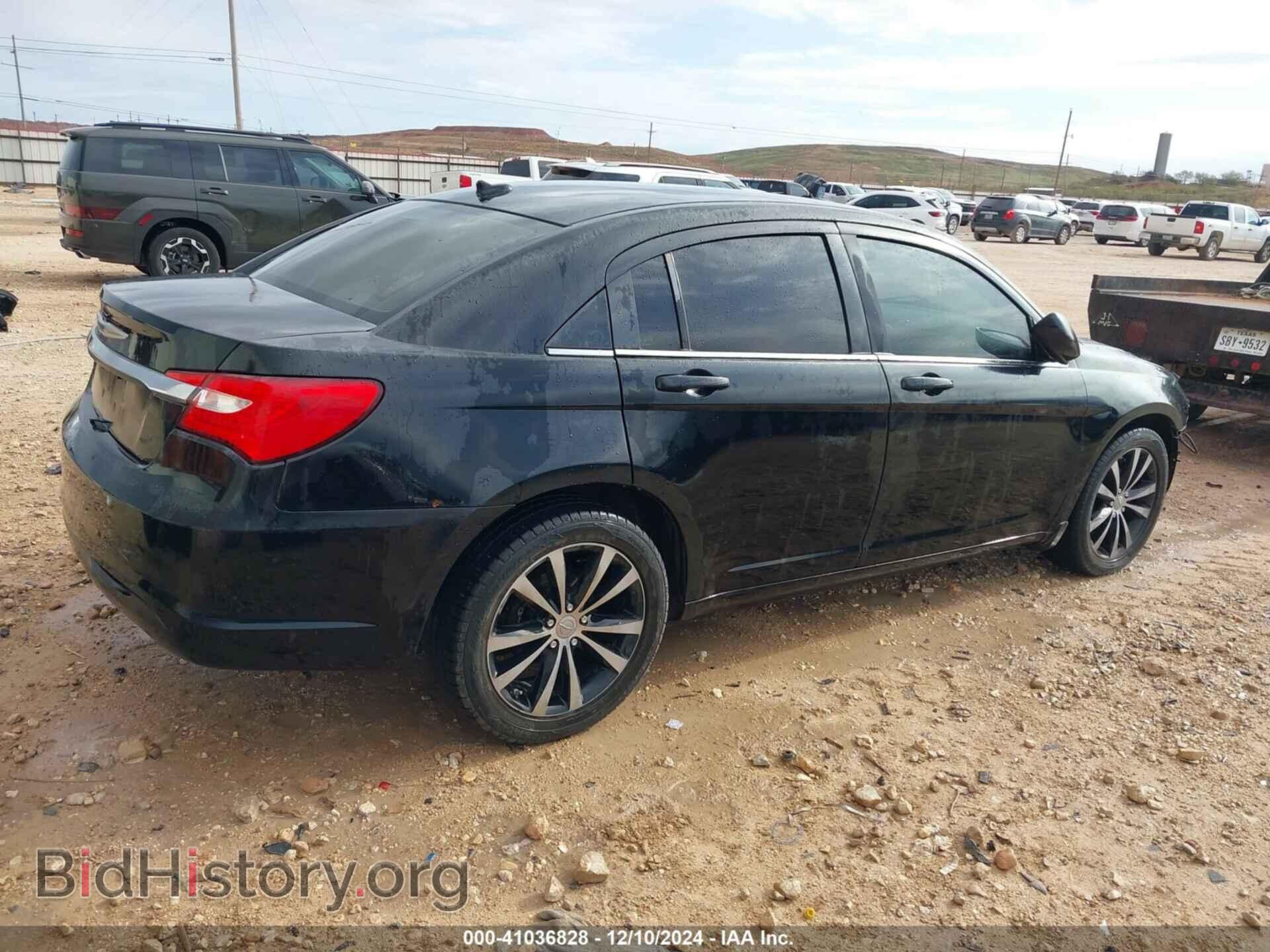 2013 CHRYSLER 200 - VIN: 1C3CCBBG1DN744441 - Фото 4