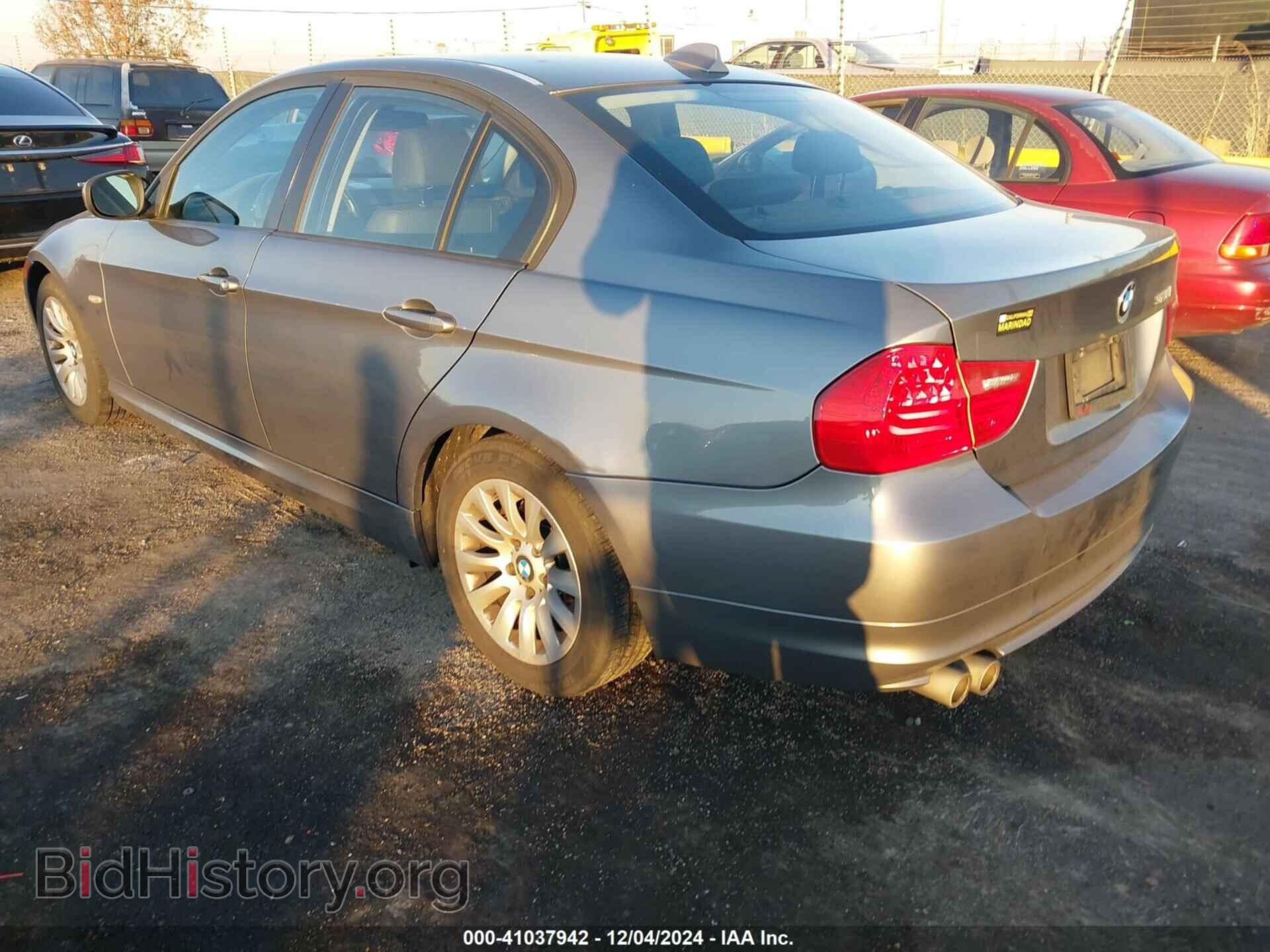 2009 BMW 328I - VIN: WBAPH53599A434837 - Фото 3