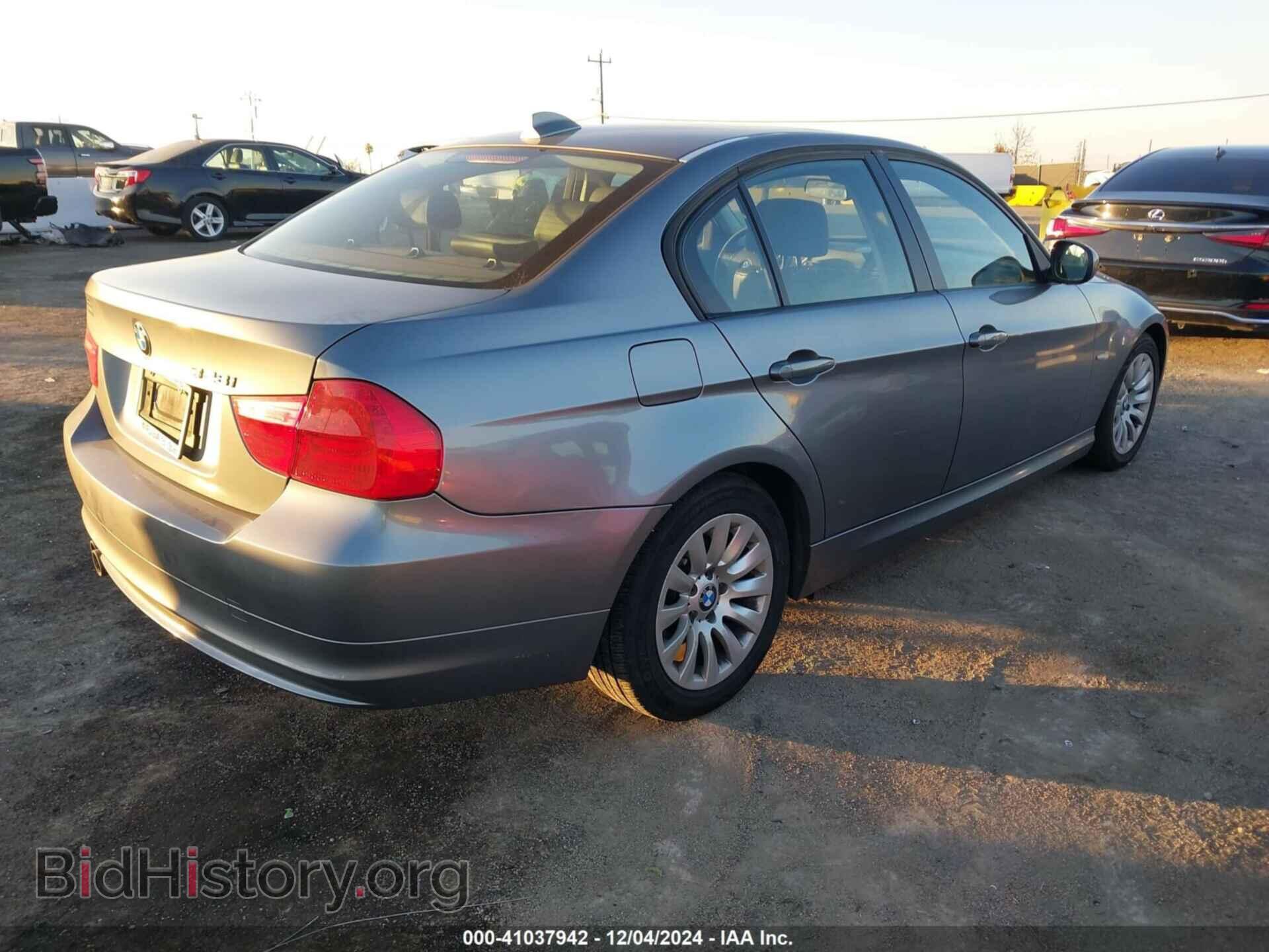 2009 BMW 328I - VIN: WBAPH53599A434837 - Фото 4