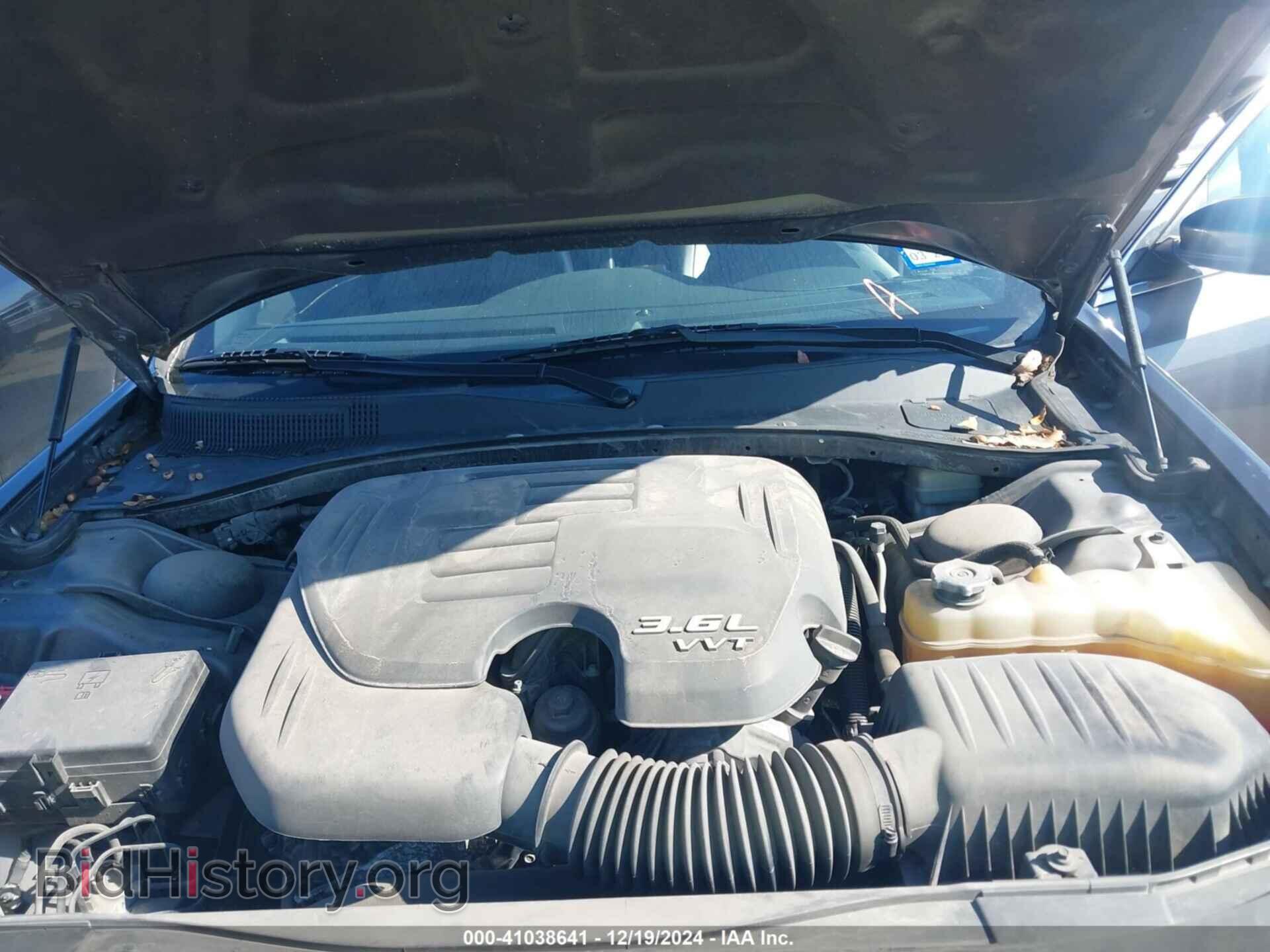 2013 CHRYSLER 300 - VIN: 2C3CCAAG2DH574739 - Фото 10