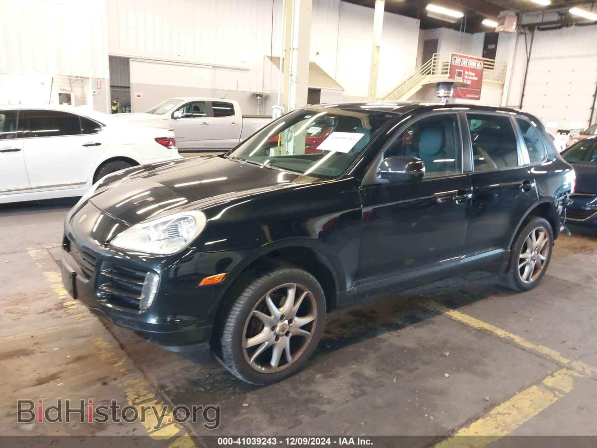 2010 PORSCHE CAYENNE - VIN: WP1AA2AP1ALA06588 - Фото 2