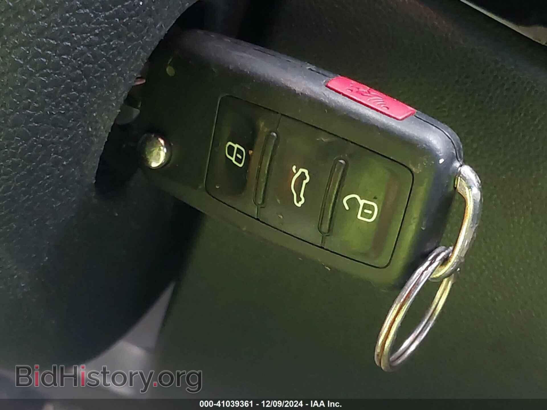 2014 VOLKSWAGEN BEETLE - VIN: 3VWFP7AT3EM628806 - Фото 11