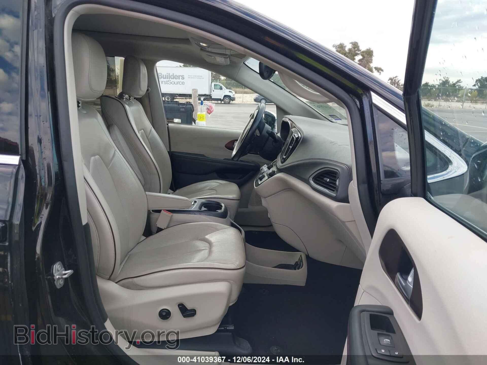 2017 CHRYSLER PACIFICA - VIN: 2C4RC1GG7HR647584 - Фото 5
