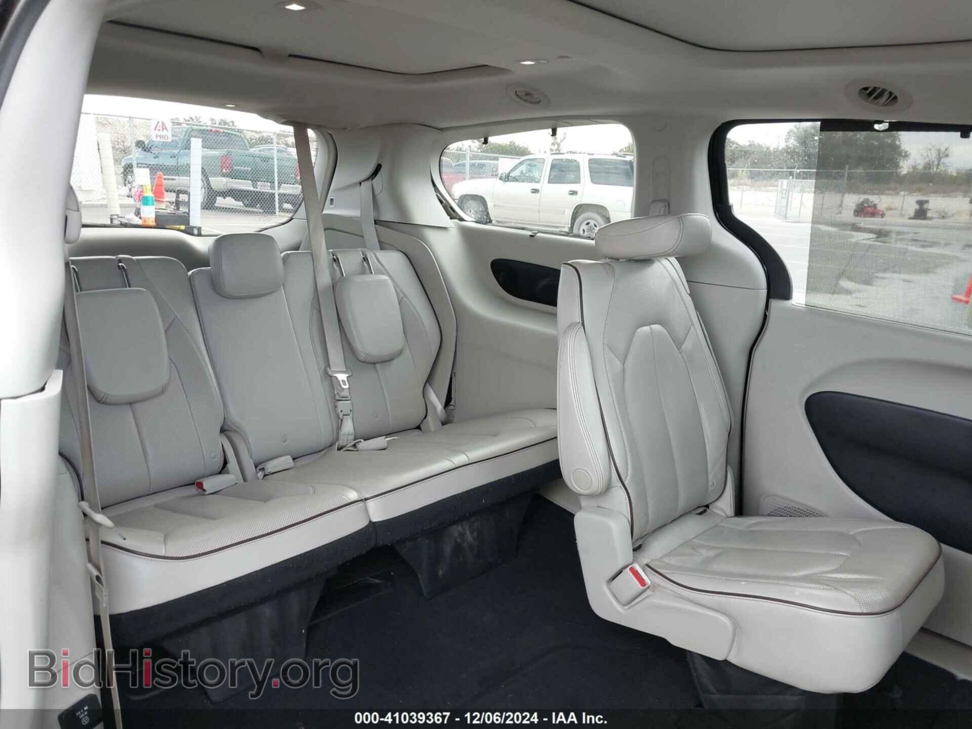 2017 CHRYSLER PACIFICA - VIN: 2C4RC1GG7HR647584 - Фото 8