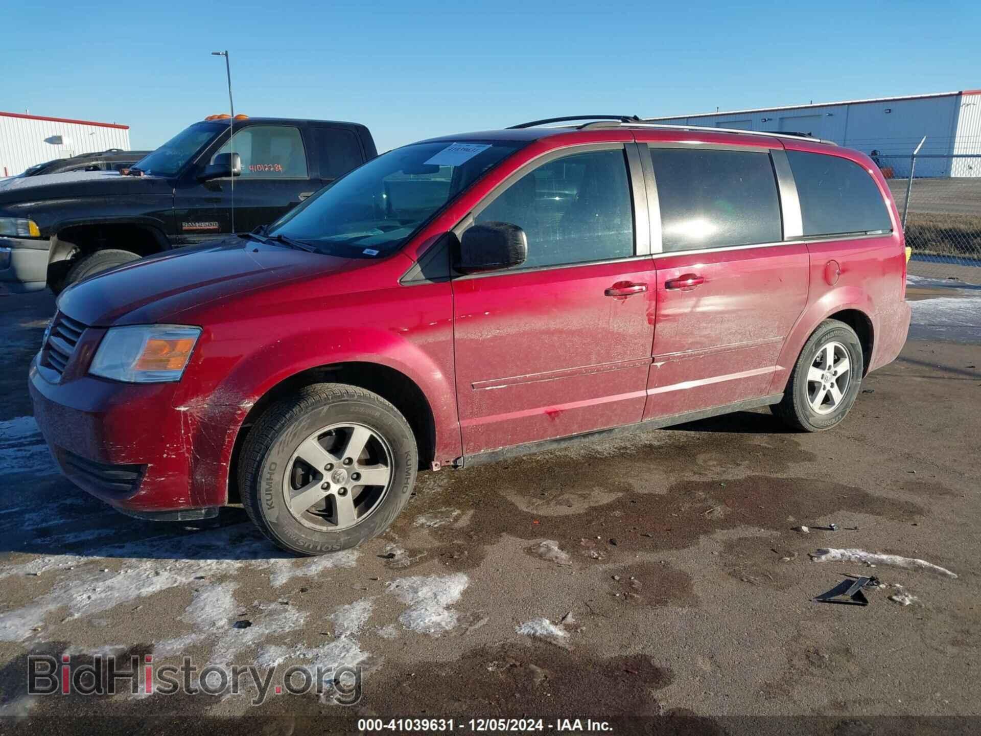 2010 DODGE GRAND CARAVAN - VIN: 2D4RN3D10AR489569 - Фото 2