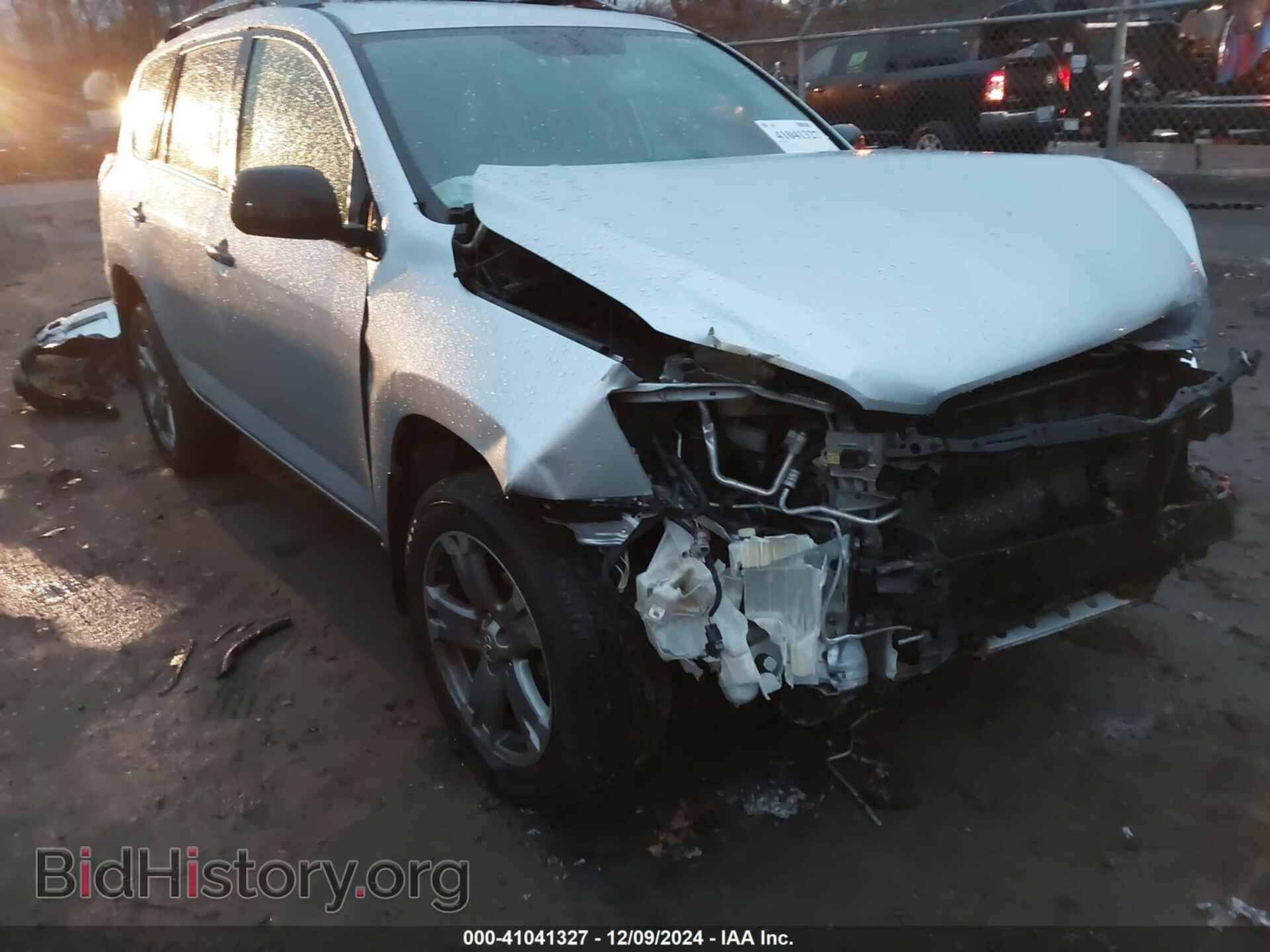 Photo 2T3BF4DV3AW080153 - TOYOTA RAV4 2010