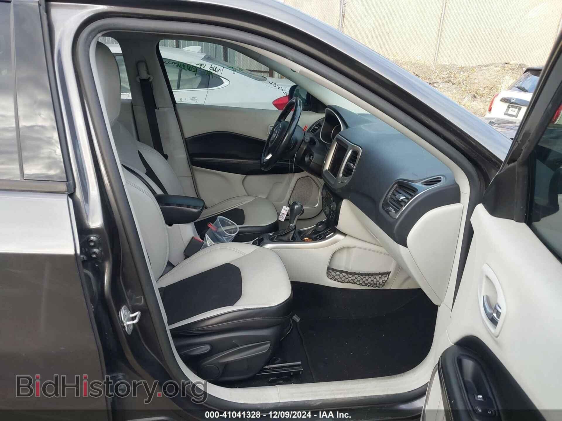 2018 JEEP COMPASS - VIN: 3C4NJDBB0JT303891 - Фото 5