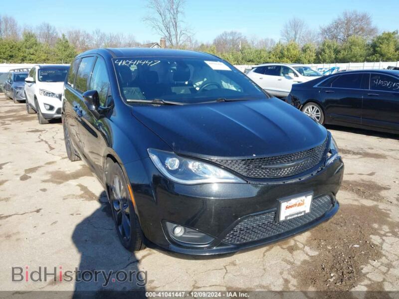 2019 Chrysler PACIFICA Touring Plus (VIN 2C4RC1FG4KR593492) — photo 1 of 16, IAAI, damage: left side