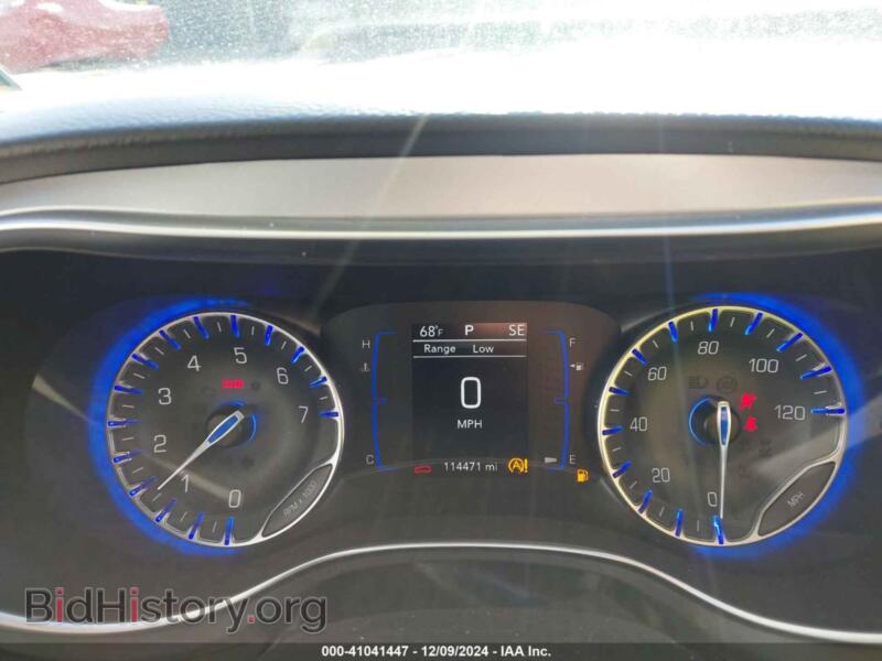 2019 Chrysler PACIFICA (VIN 2C4RC1FG4KR593492) — photo 7 of 16