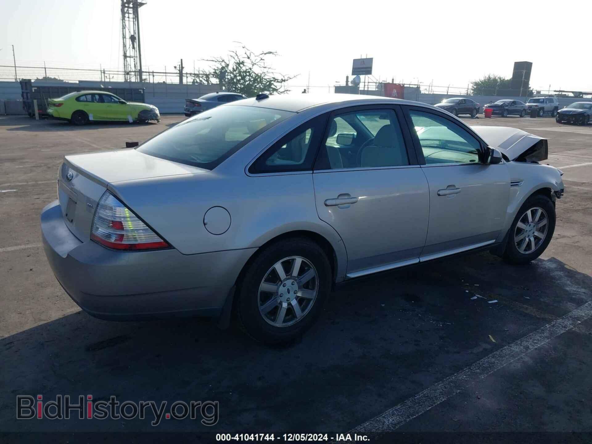 2008 FORD TAURUS - VIN: 1FAHP24W68G173460 - Фото 4