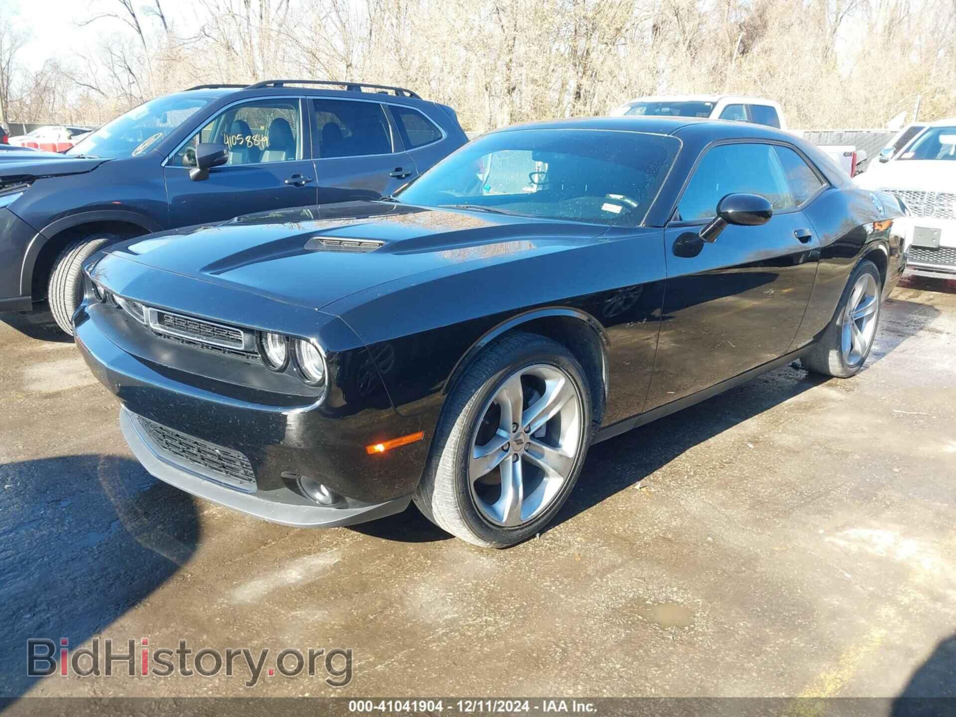 2017 DODGE CHALLENGER - VIN: 2C3CDZBTXHH659065 - Photo 2