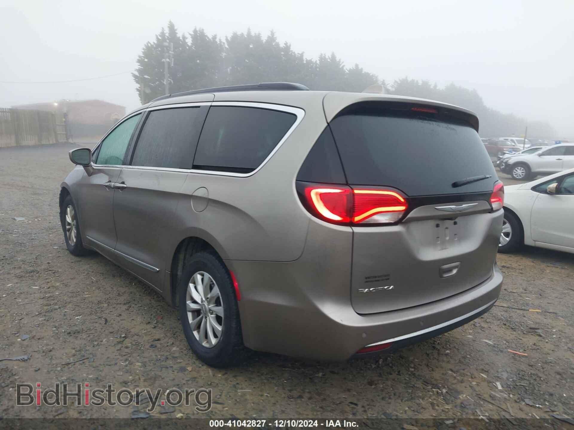 2017 CHRYSLER PACIFICA - VIN: 2C4RC1BG9HR823316 - Фото 3