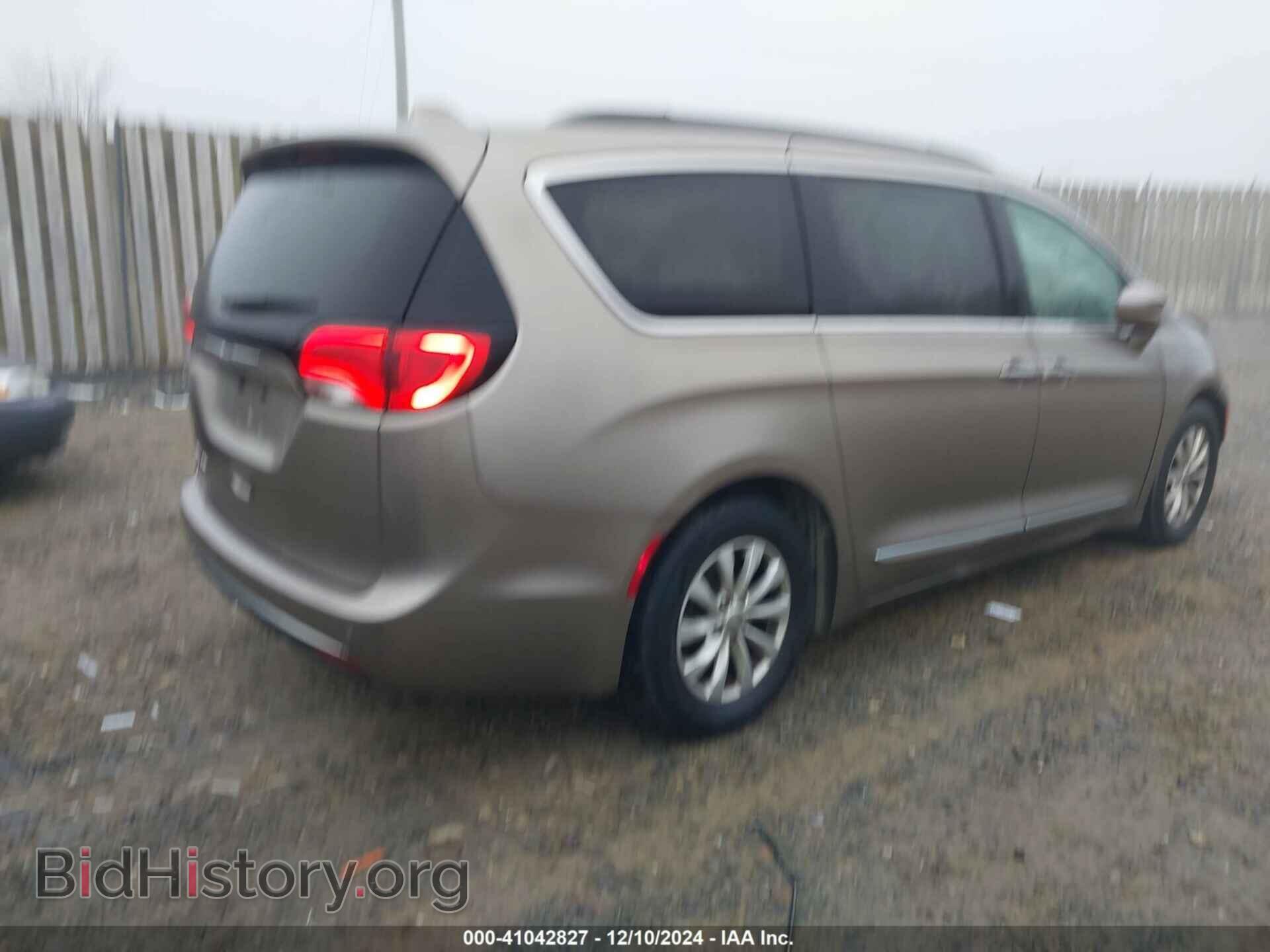 2017 CHRYSLER PACIFICA - VIN: 2C4RC1BG9HR823316 - Фото 4