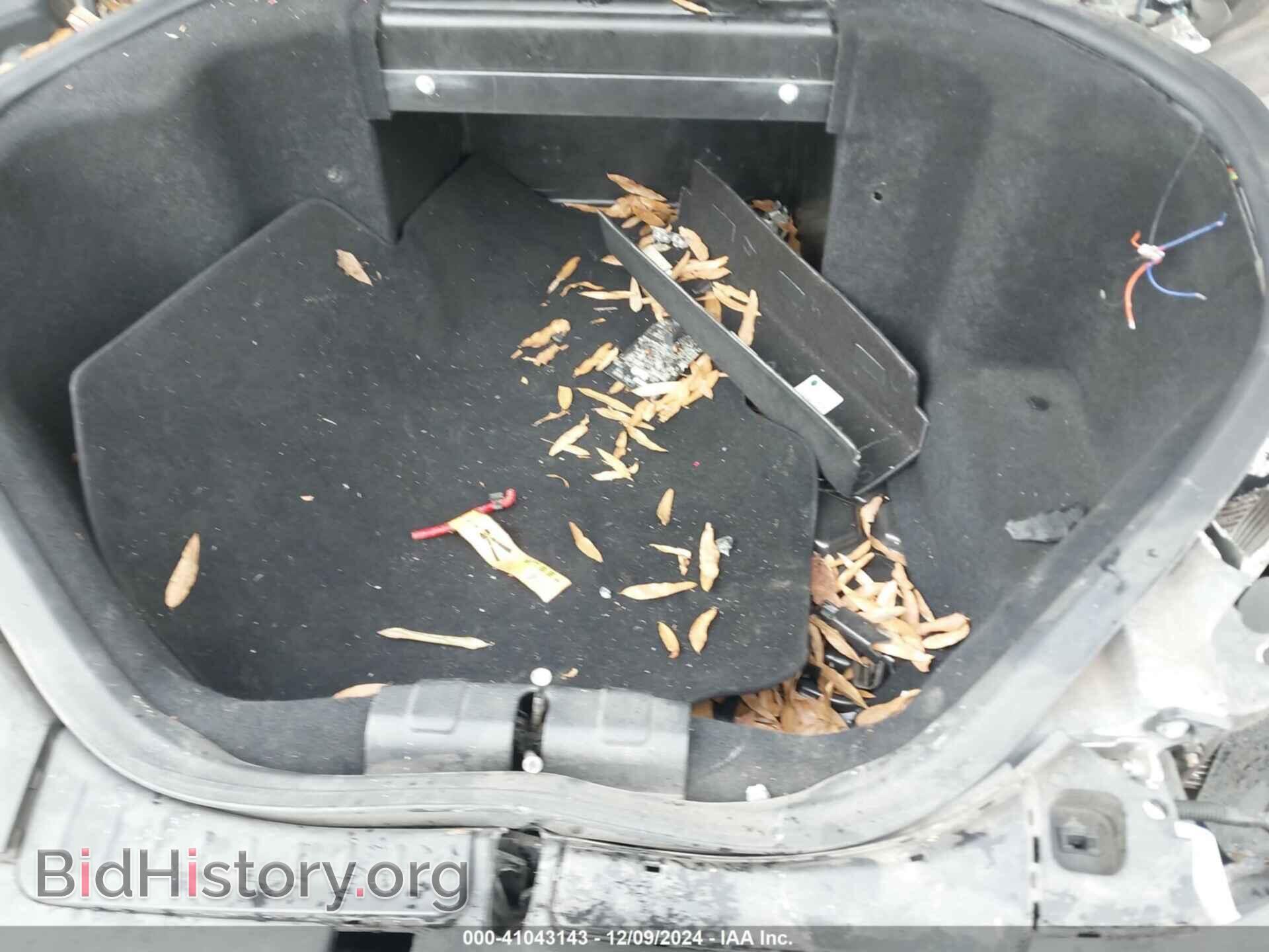 2013 TESLA MODEL S - VIN: 5YJSA1CN6DFP22955 - Фото 10