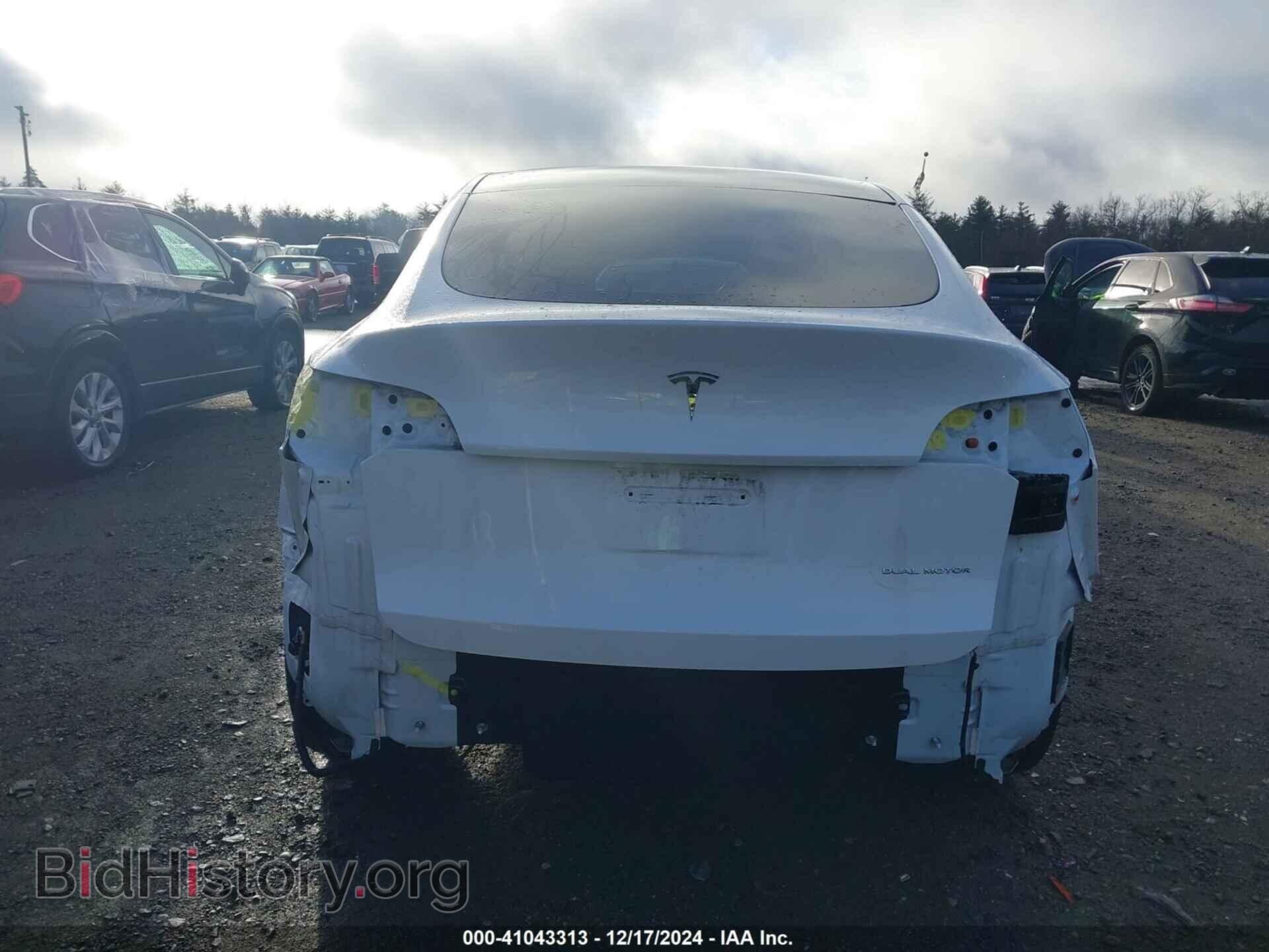 2022 TESLA MODEL Y - VIN: 7SAYGDEE9NF543255 - Фото 17