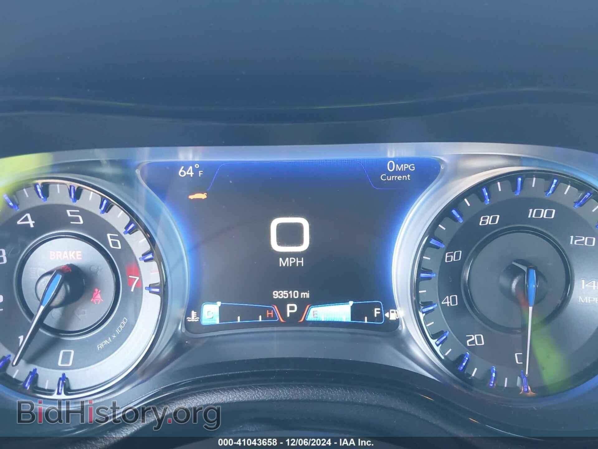 2017 CHRYSLER 300 - VIN: 2C3CCABG2HH512195 - Фото 7