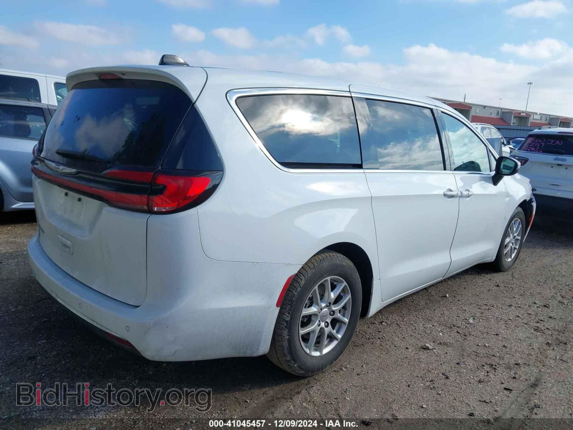 2023 CHRYSLER PACIFICA - VIN: 2C4RC1BG1PR560611 - Фото 4
