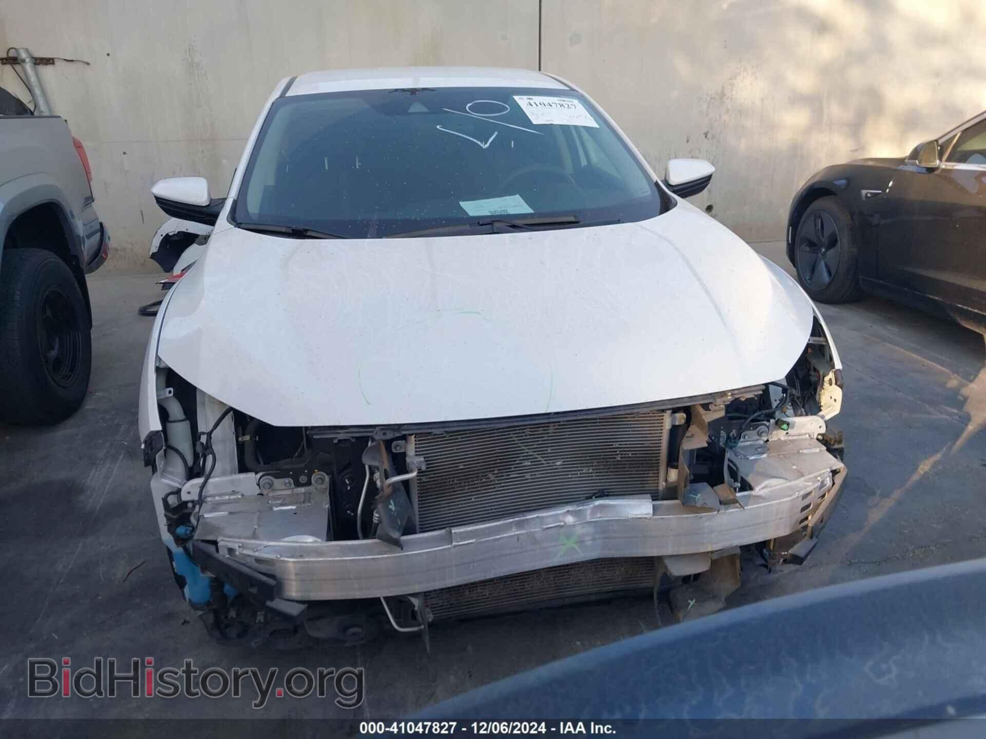 2019 HONDA CIVIC - VIN: 2HGFC2F68KH568103 - Фото 12