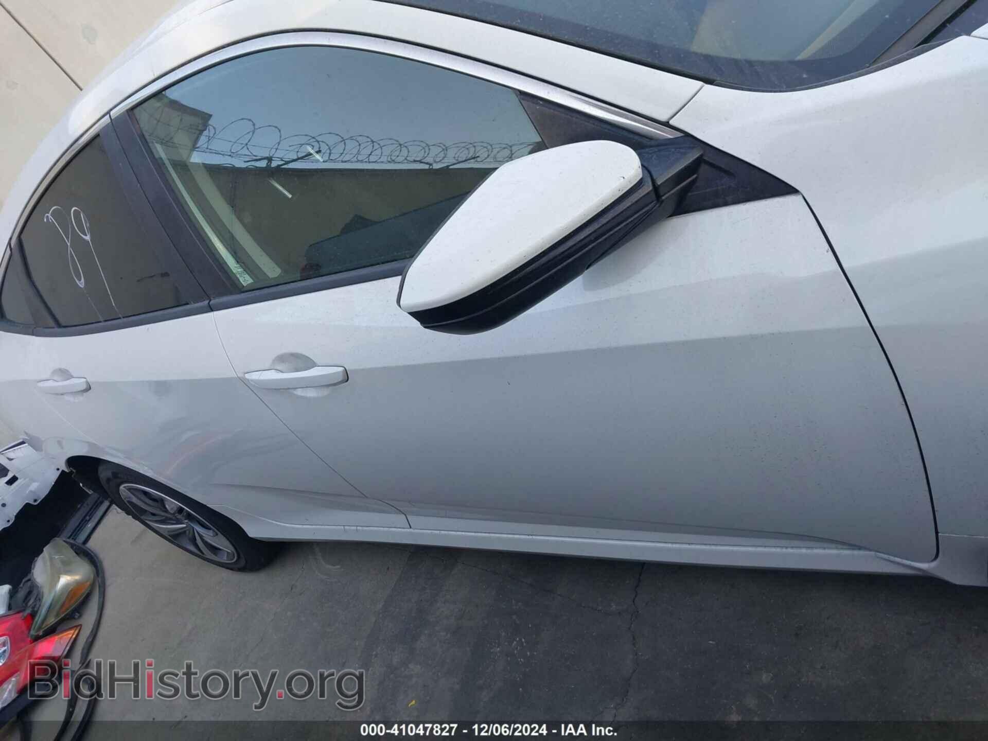 2019 HONDA CIVIC - VIN: 2HGFC2F68KH568103 - Фото 13