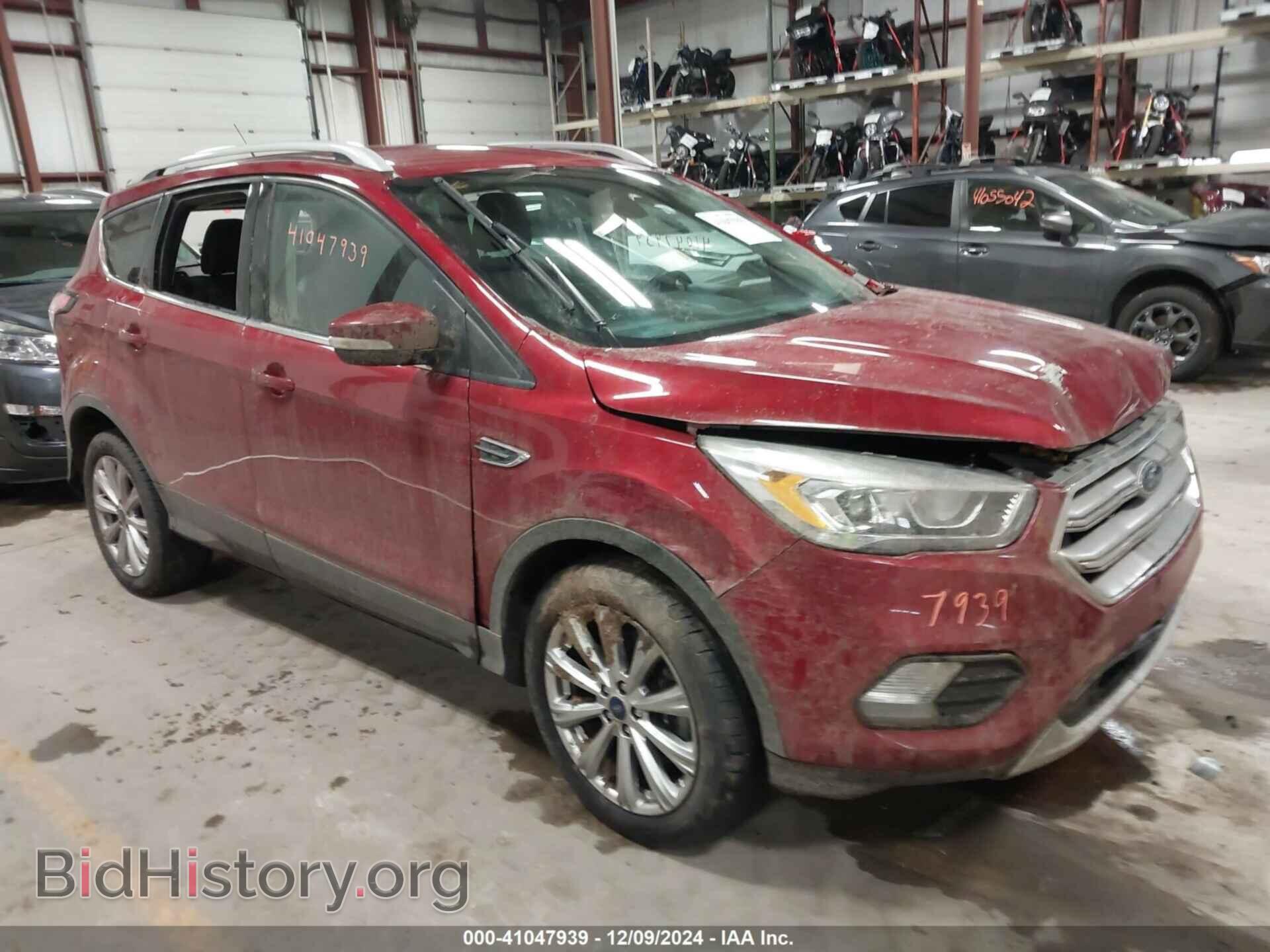 Фотография 1FMCU9J9XHUB30757 - FORD ESCAPE 2017