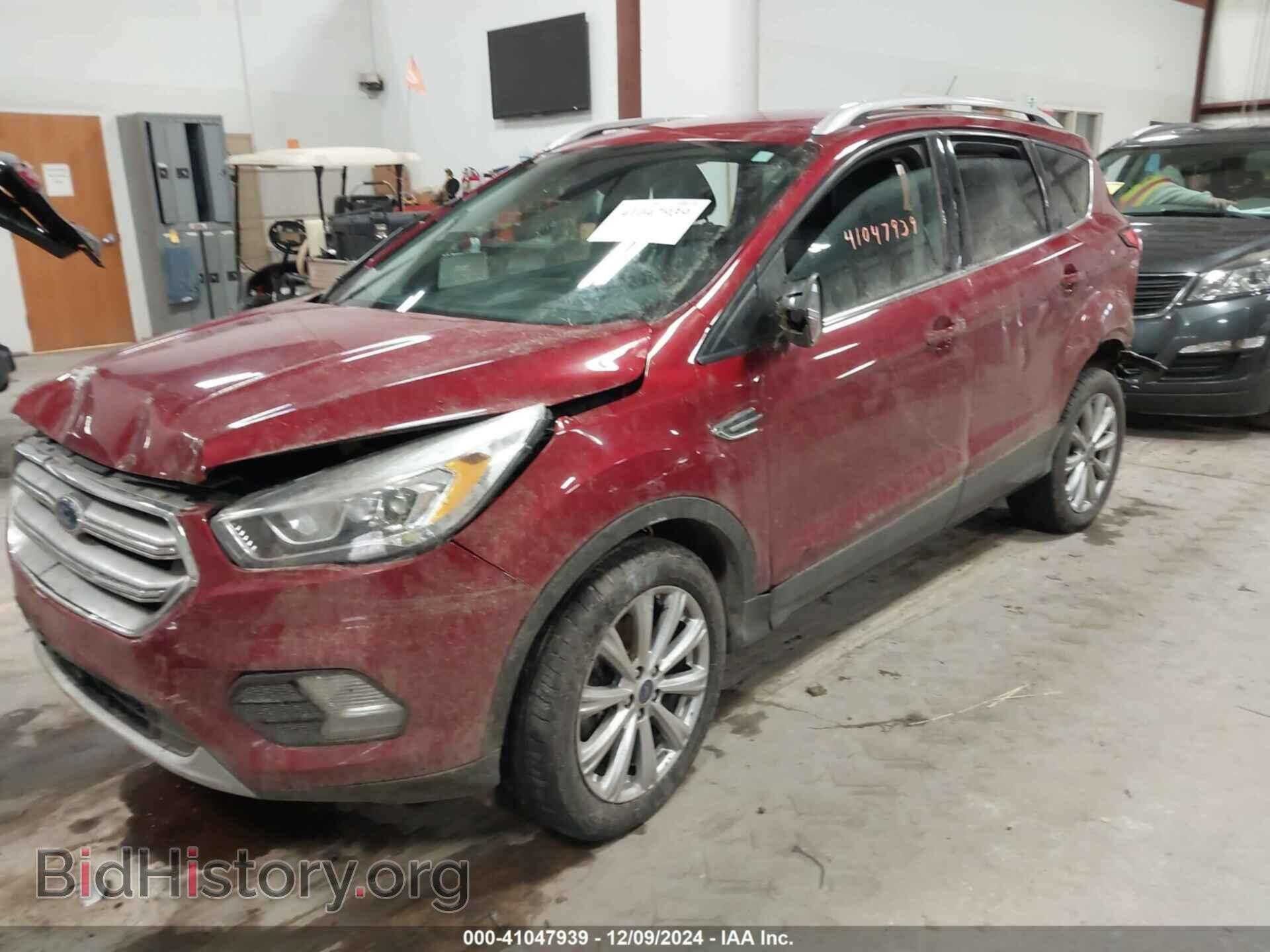 2017 FORD ESCAPE - VIN: 1FMCU9J9XHUB30757 - Фото 2