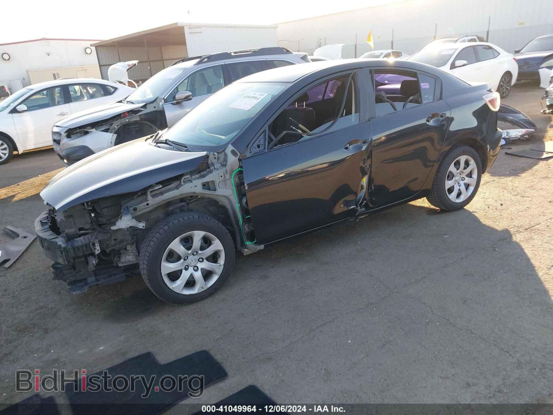 2011 MAZDA MAZDA3 - VIN: JM1BL1UF8B1461190 - Фото 2