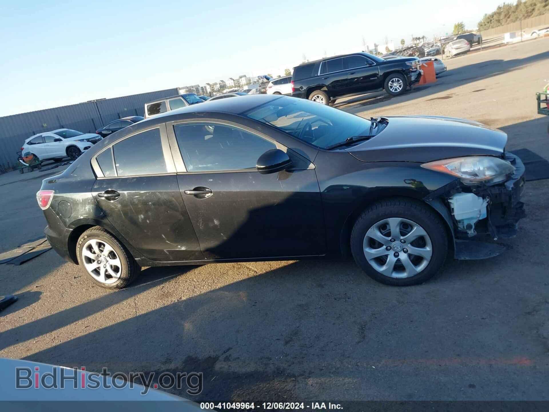 2011 MAZDA MAZDA3 - VIN: JM1BL1UF8B1461190 - Фото 14