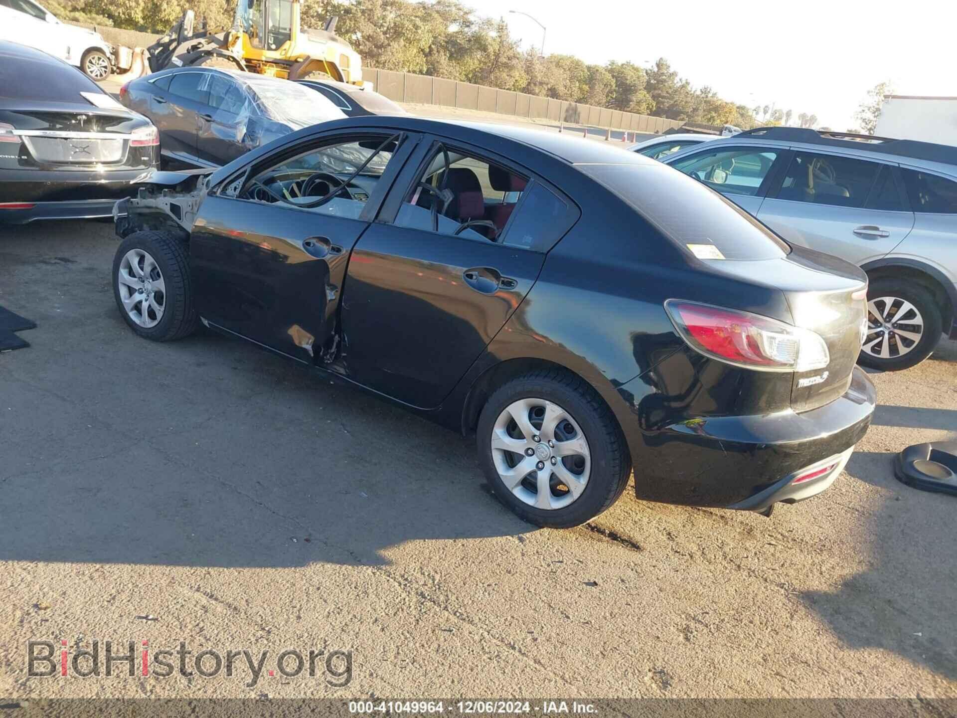 2011 MAZDA MAZDA3 - VIN: JM1BL1UF8B1461190 - Фото 3