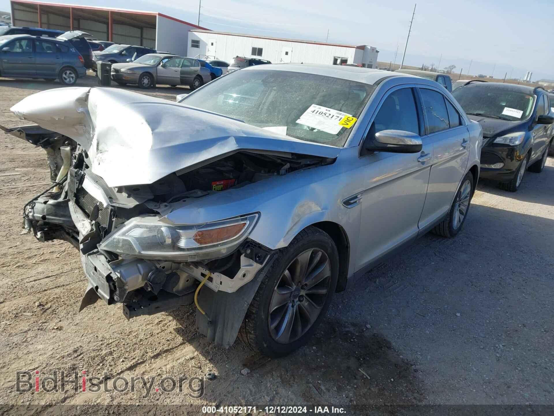 2011 FORD TAURUS - VIN: 1FAHP2FW6BG172751 - Фото 2