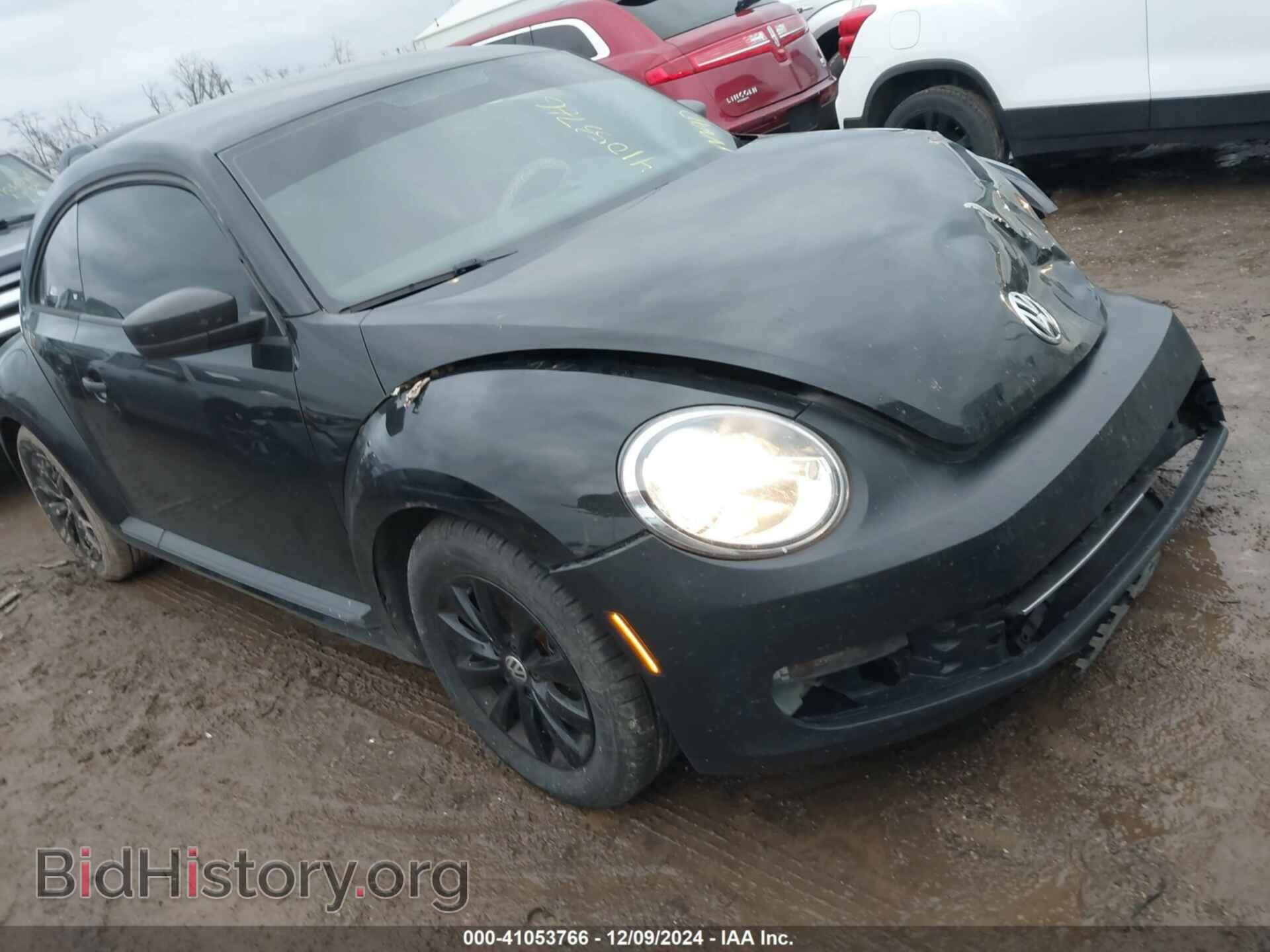 Photo 3VWFP7AT8EM630633 - VOLKSWAGEN BEETLE 2014