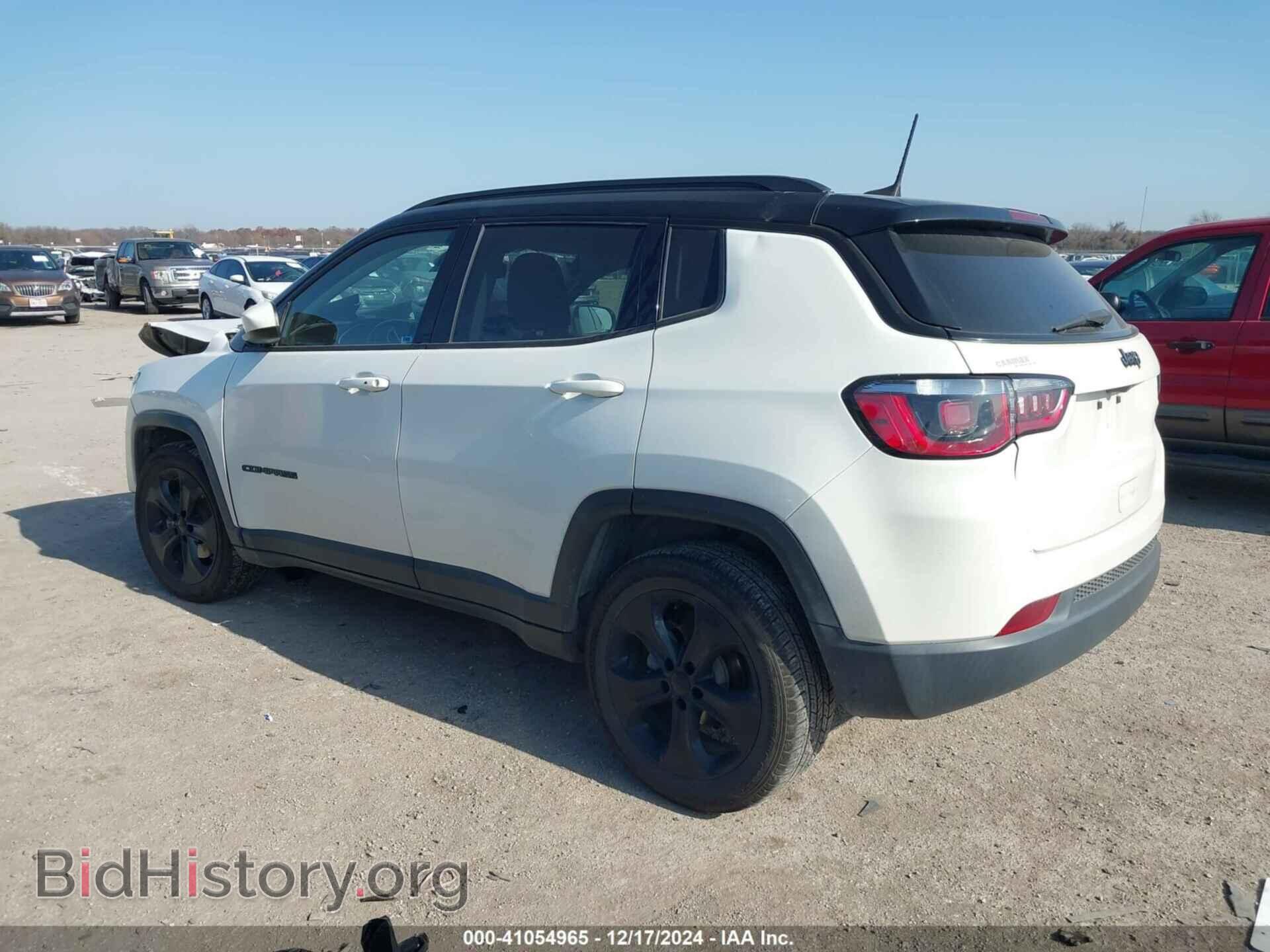 2019 JEEP COMPASS - VIN: 3C4NJCBB2KT832402 - Фото 3