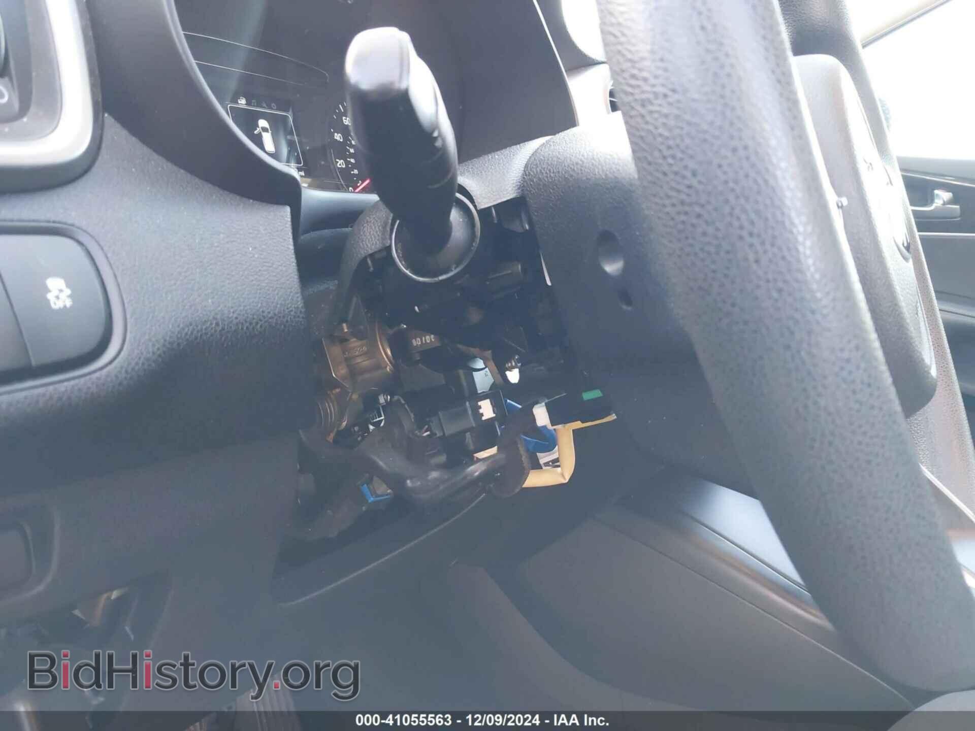 2017 KIA SORENTO - VIN: 5XYPGDA52HG324164 - Фото 18