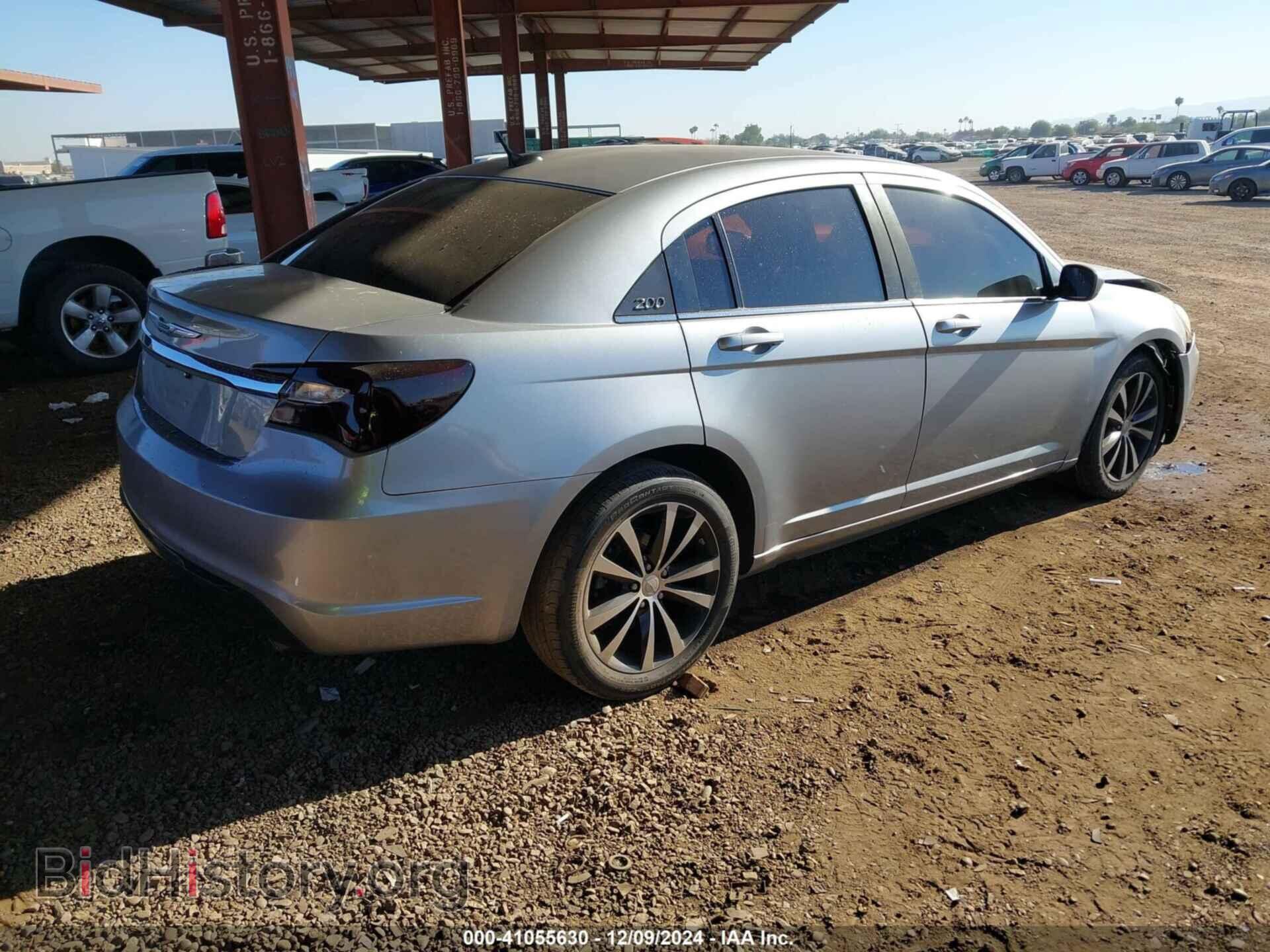 2013 CHRYSLER 200 - VIN: 1C3CCBCG2DN728067 - Photo 4