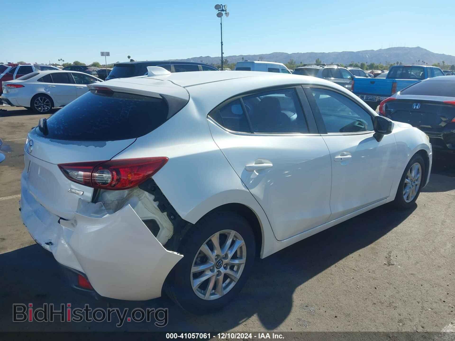 2014 MAZDA MAZDA3 - VIN: JM1BM1M76E1102043 - Фото 4