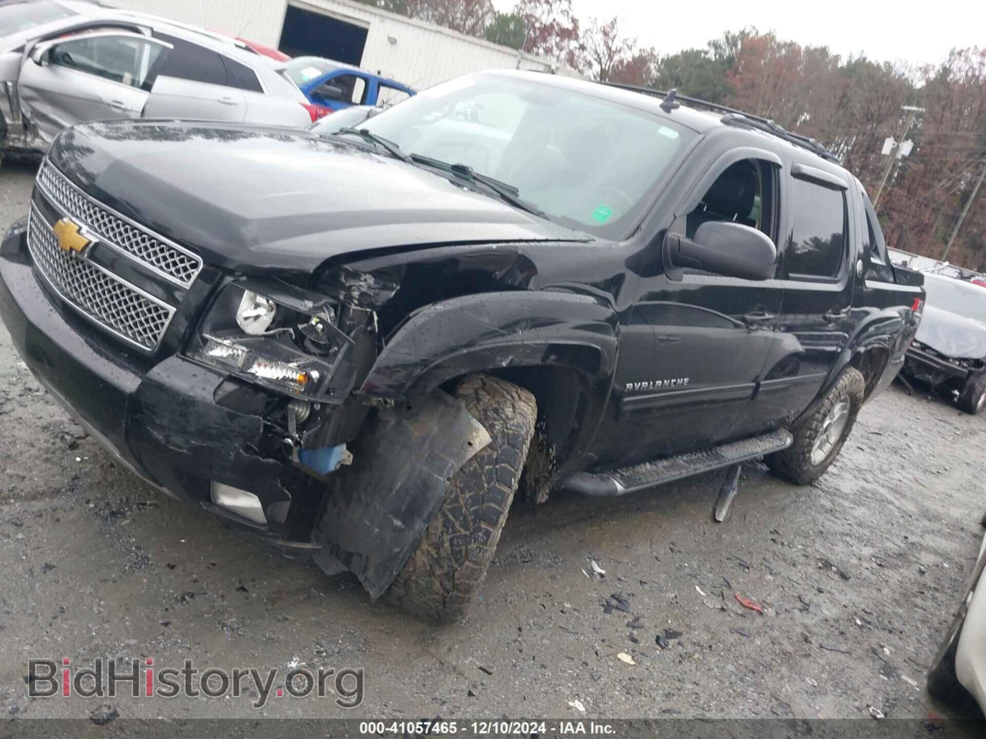 2013 CHEVROLET AVALANCHE - VIN: 3GNTKFE74DG150296 - Фото 2