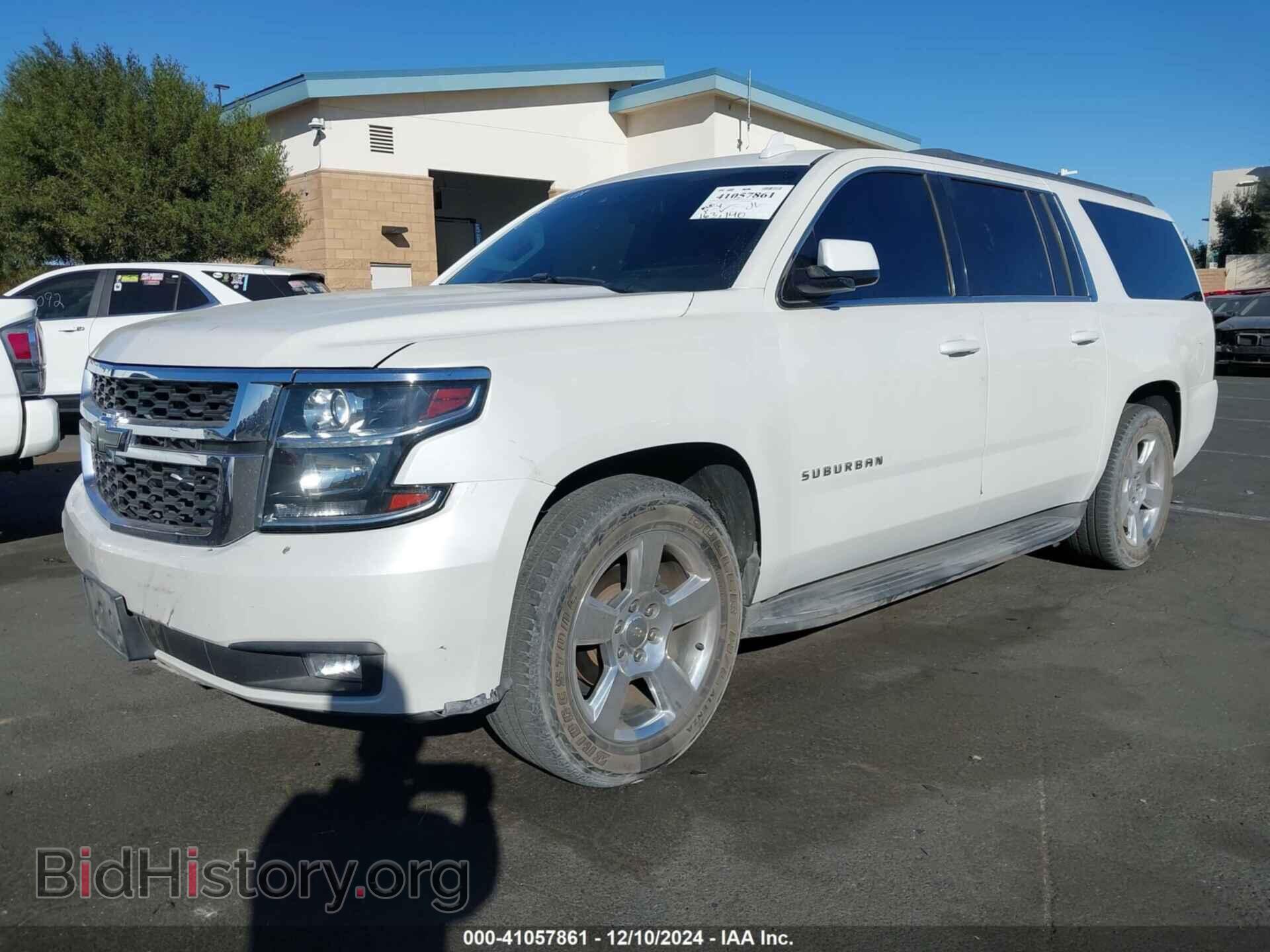 2016 CHEVROLET SUBURBAN - VIN: 1GNSCHKC5GR212525 - Фото 2