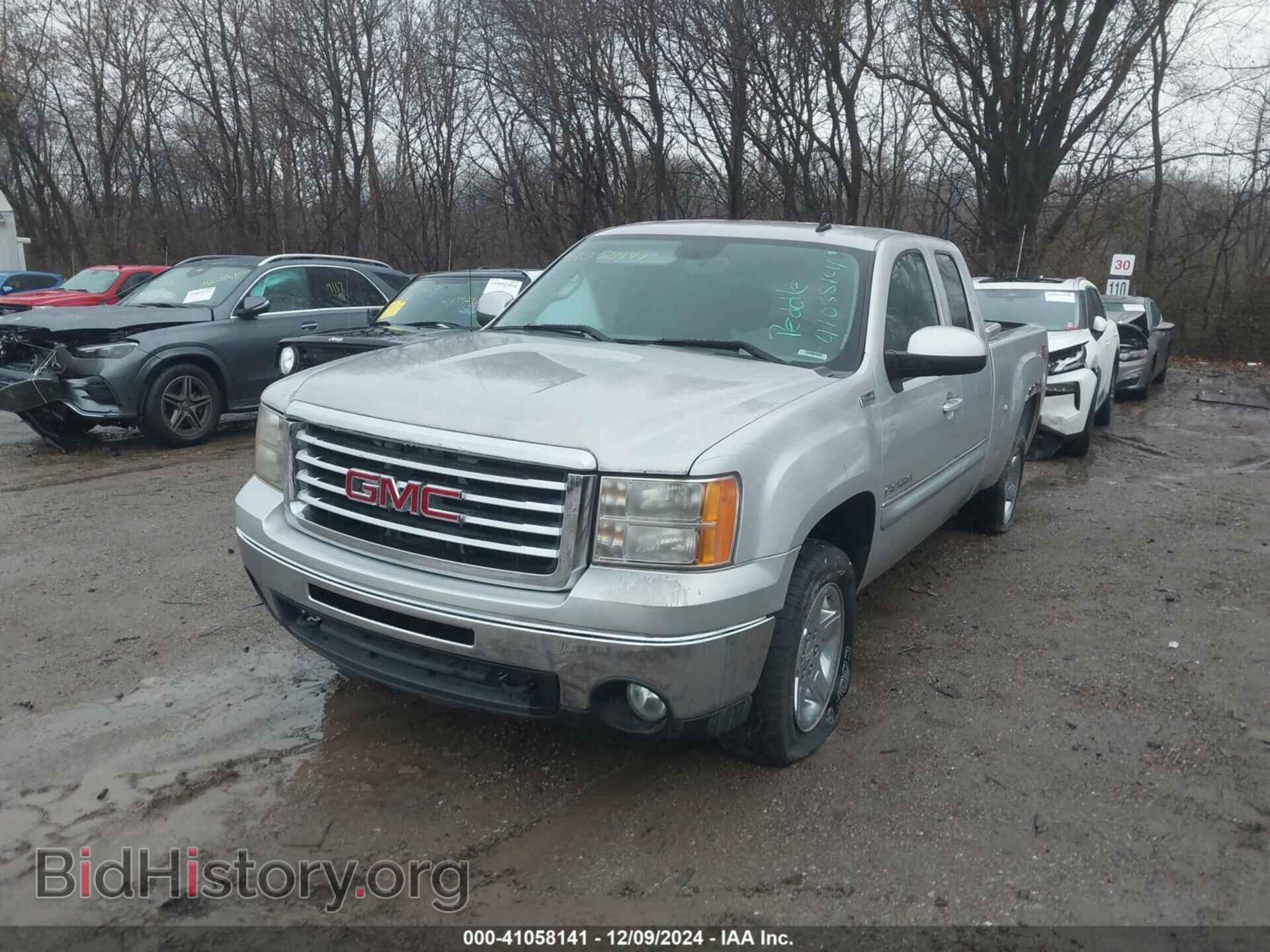 2010 GMC SIERRA 1500 - VIN: 1GTSKVE30AZ167653 - Фото 2