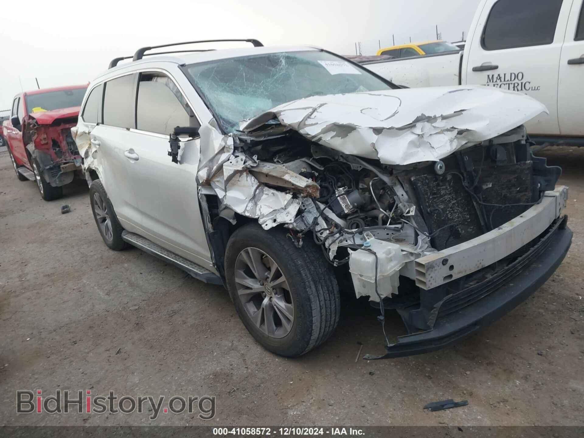 Фотография 5TDKKRFH1FS055566 - TOYOTA HIGHLANDER 2015