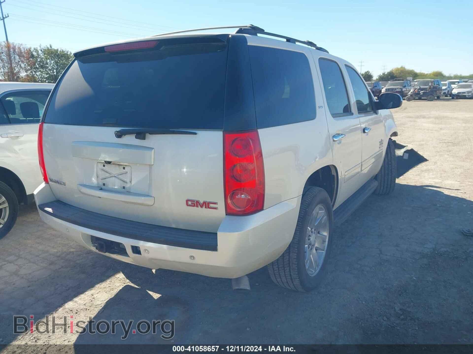 2013 GMC YUKON - VIN: 1GKS1CE00DR100685 - Photo 4