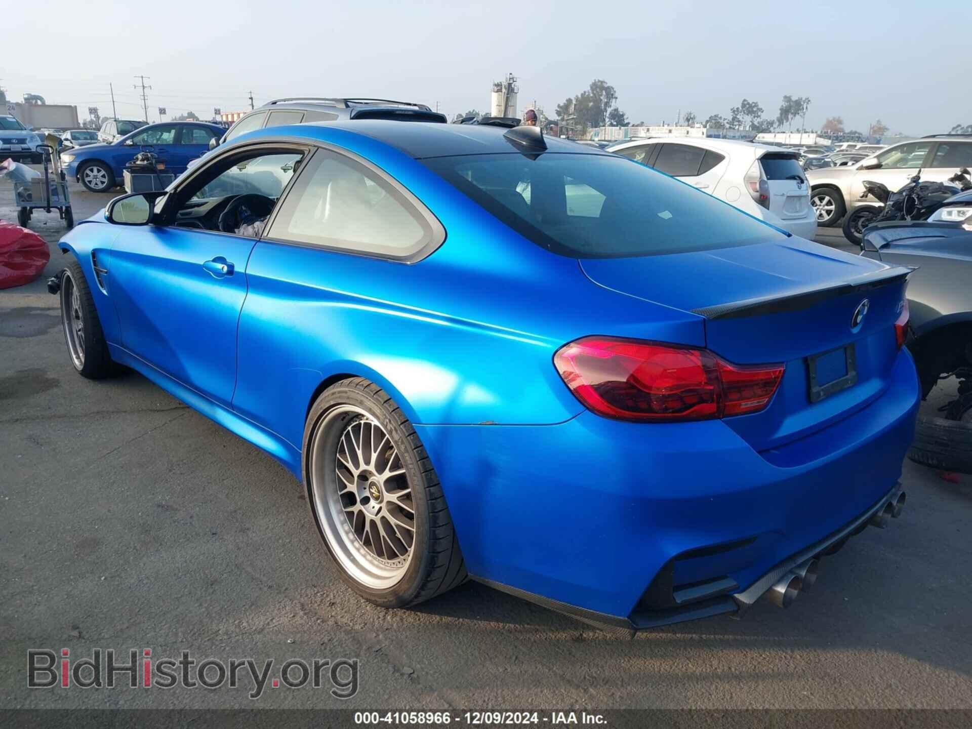 2016 BMW M4 - VIN: WBS3R9C58GK338395 - Фото 3