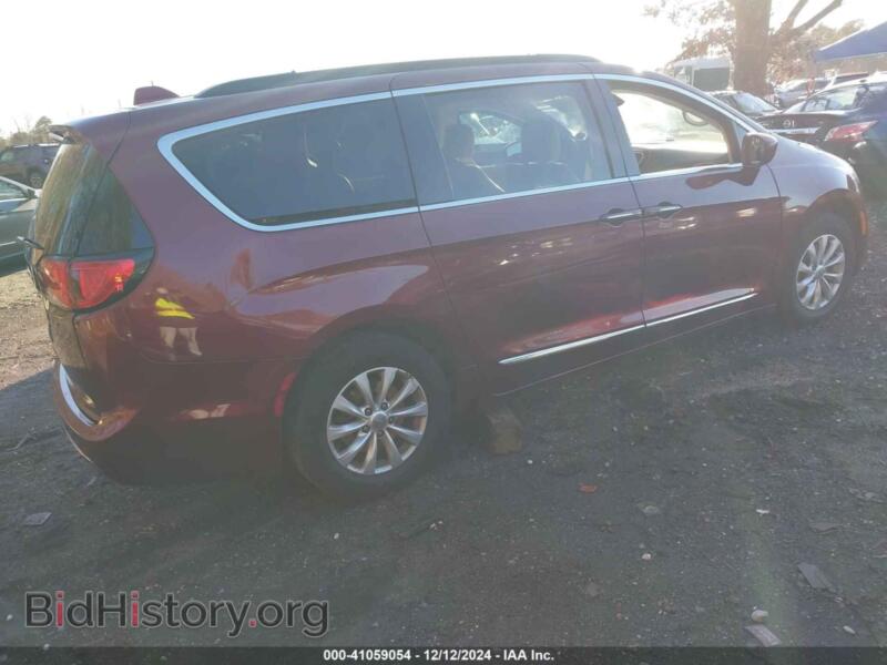 2017 Chrysler PACIFICA (VIN 2C4RC1BG0HR610917) — photo 4 of 16