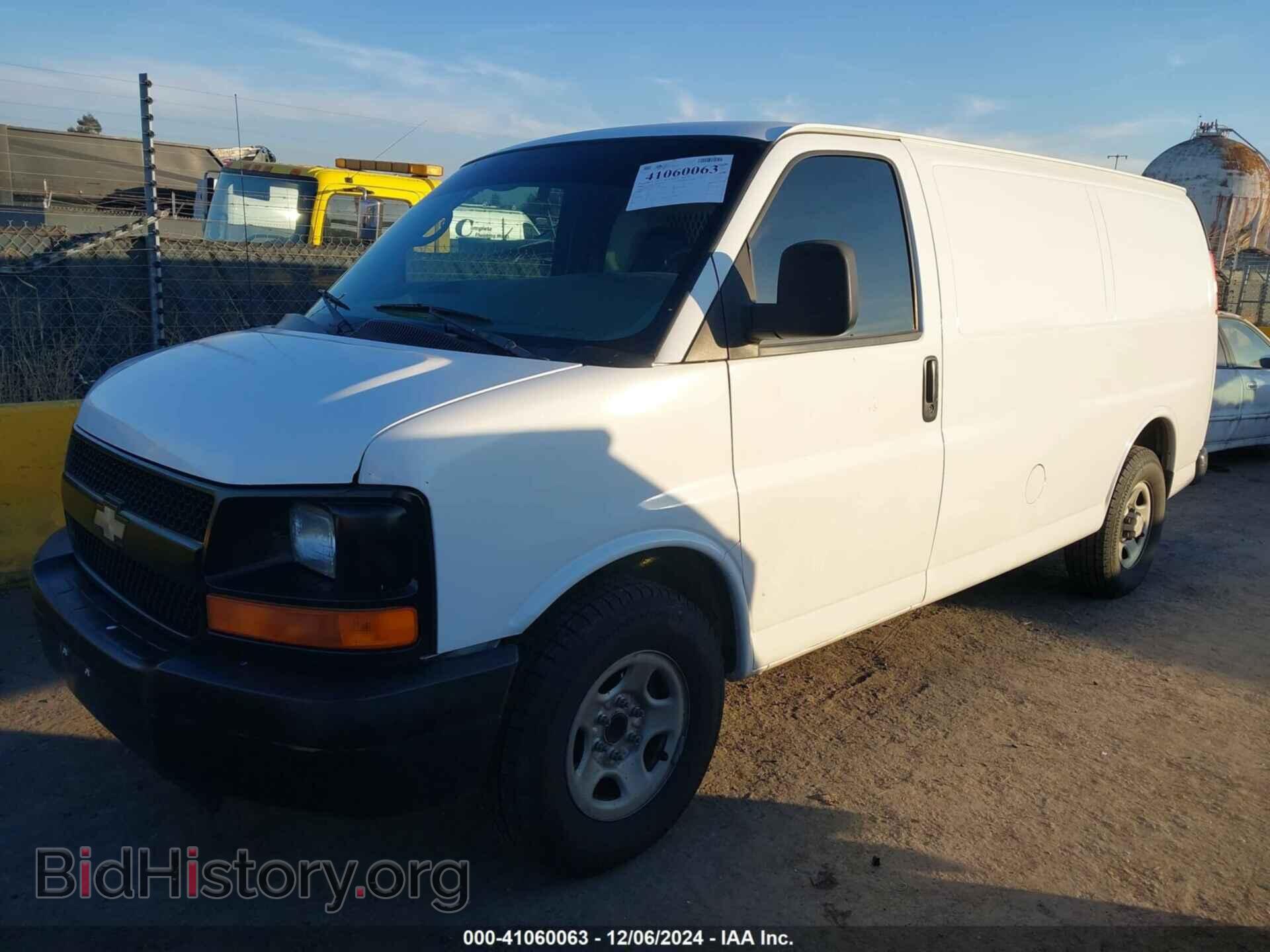 2006 CHEVROLET EXPRESS - VIN: 1GCFG15X961176601 - Фото 2