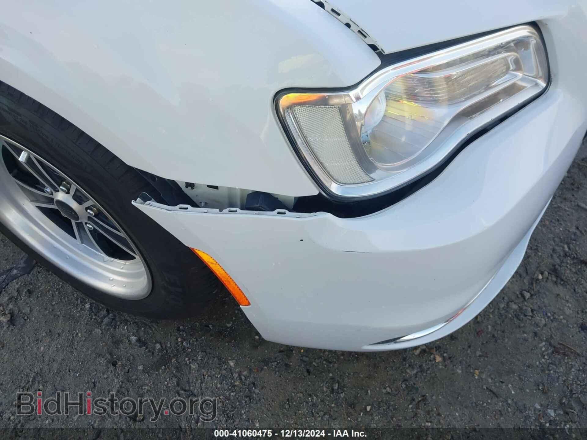 2015 CHRYSLER 300 - VIN: 2C3CCAAG2FH807098 - Фото 20