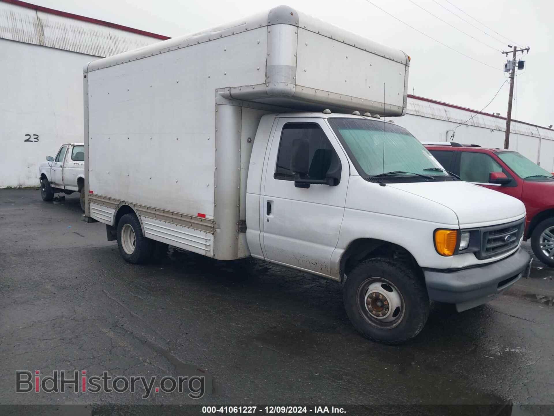 Photo 1FDXE45S66DA65675 - FORD E-450 CUTAWAY 2006