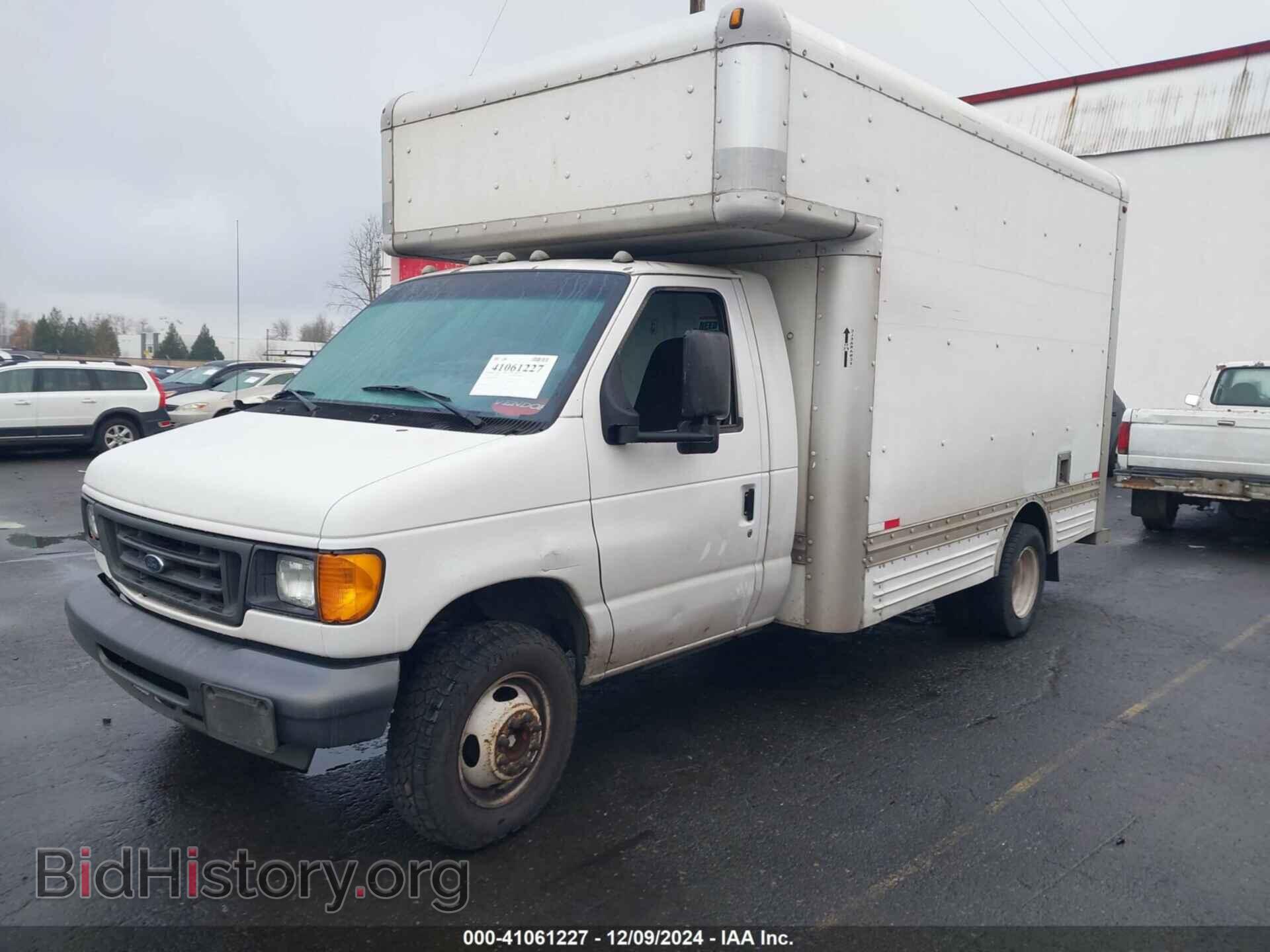 2006 FORD E-450 CUTAWAY - VIN: 1FDXE45S66DA65675 - Фото 2