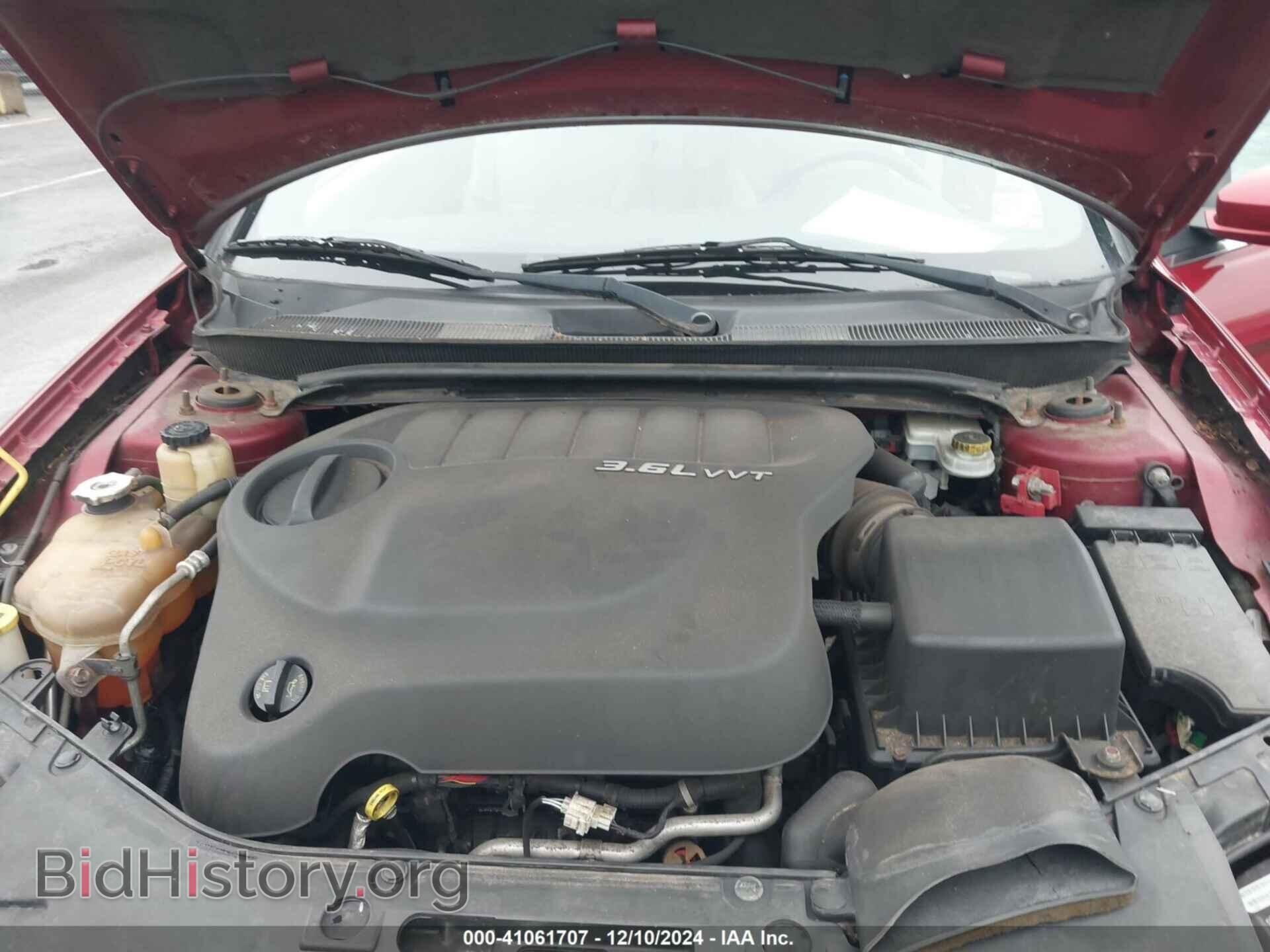 2011 CHRYSLER 200 - VIN: 1C3BC2EG2BN530322 - Фото 10