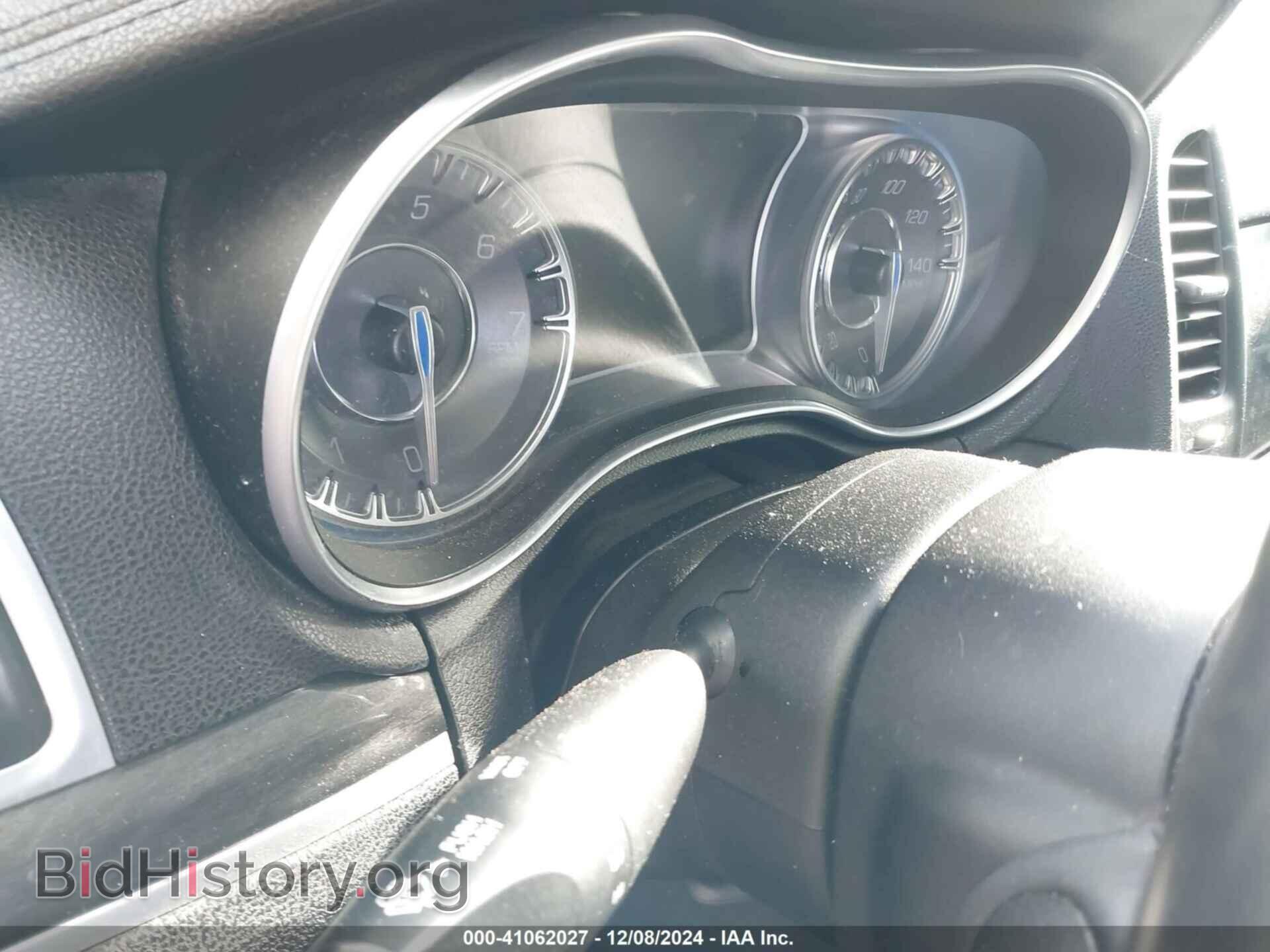 2019 CHRYSLER 300 - VIN: 2C3CCAAG4KH601680 - Фото 7